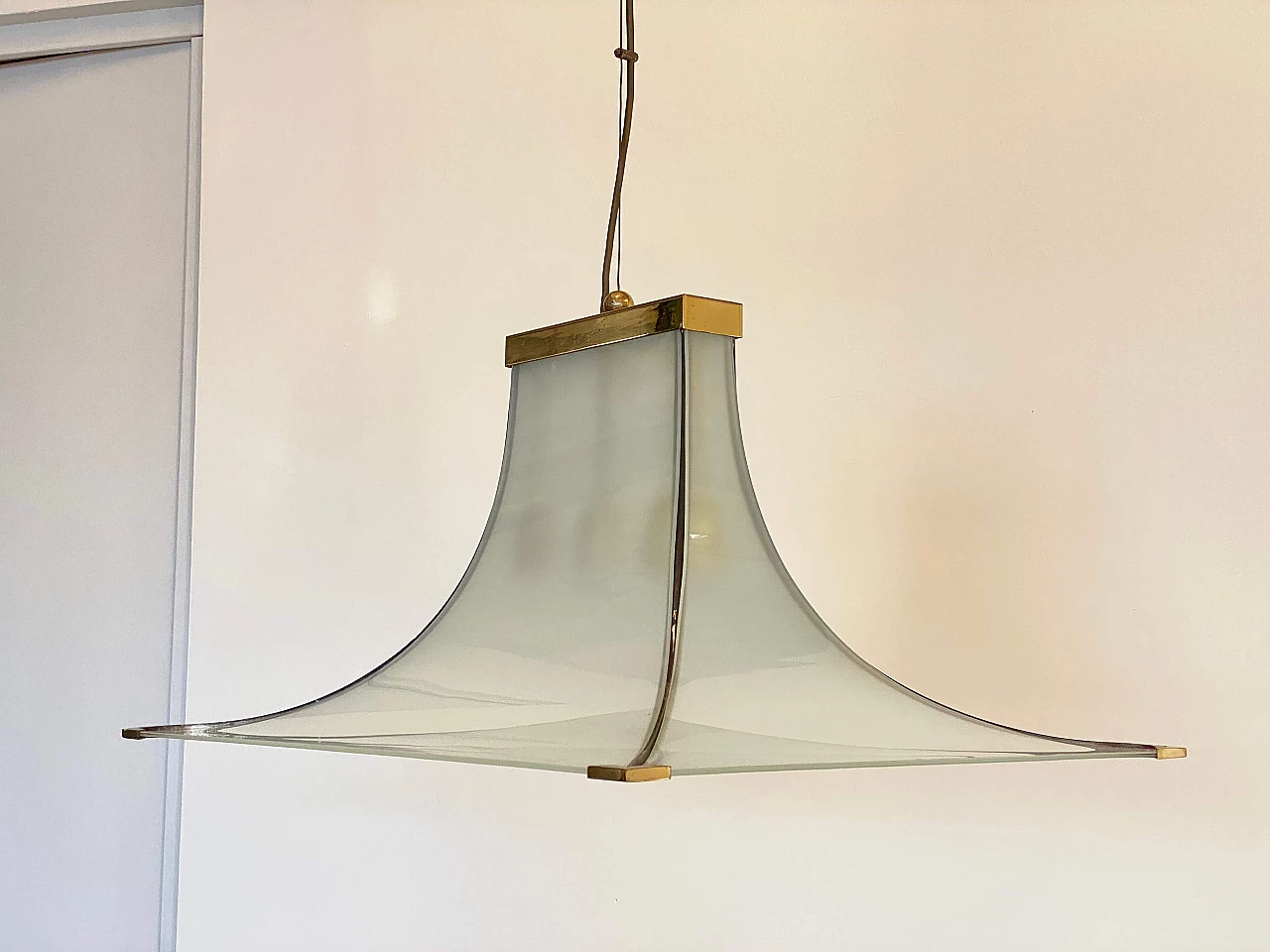 Pagoda chandelier in brass and frosted glass, 1960s 13