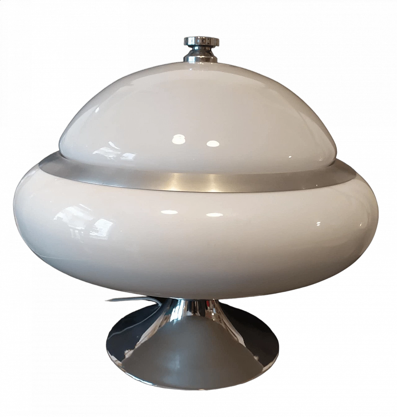 Lampada da tavolo Ufo in plexiglass bianco con struttura cromata, anni '70 9