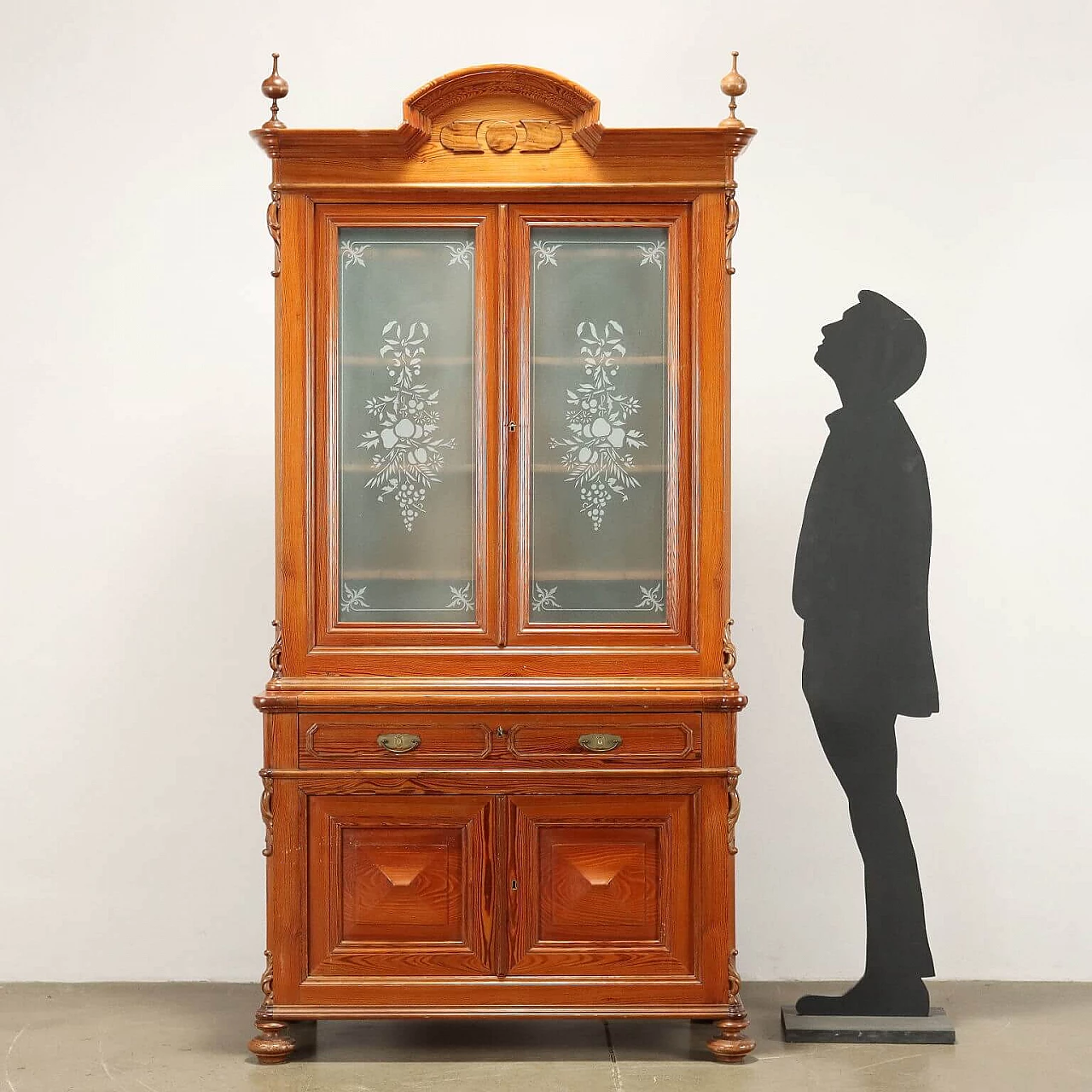 Umbertina larch sideboard with etched glass doors, late 19th century 2