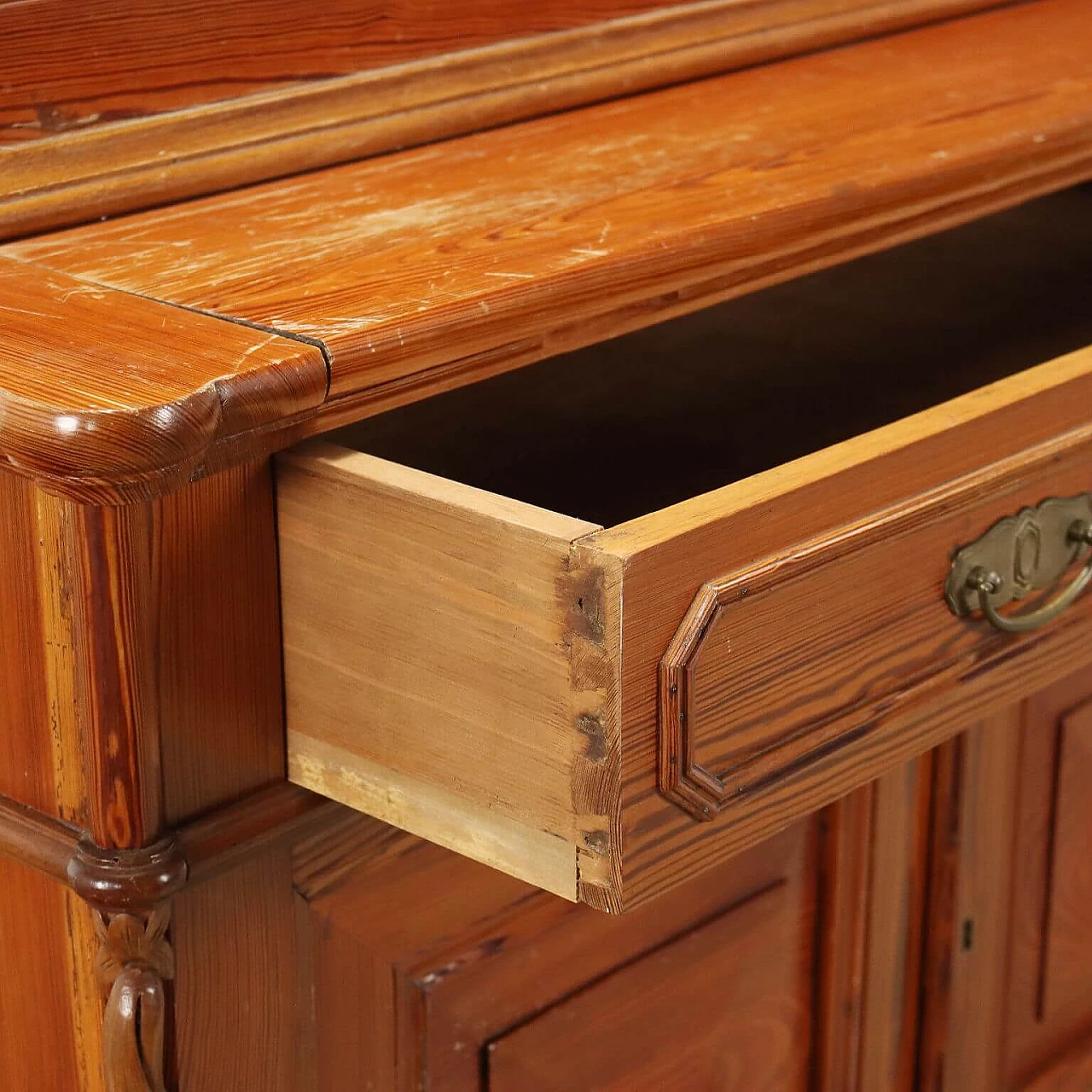 Umbertina larch sideboard with etched glass doors, late 19th century 5