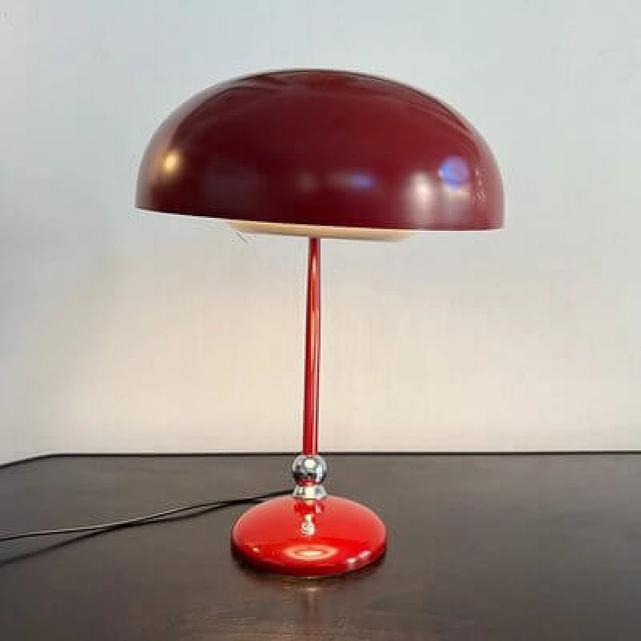 Bordeaux lacquered metal table lamp, 1960s 4