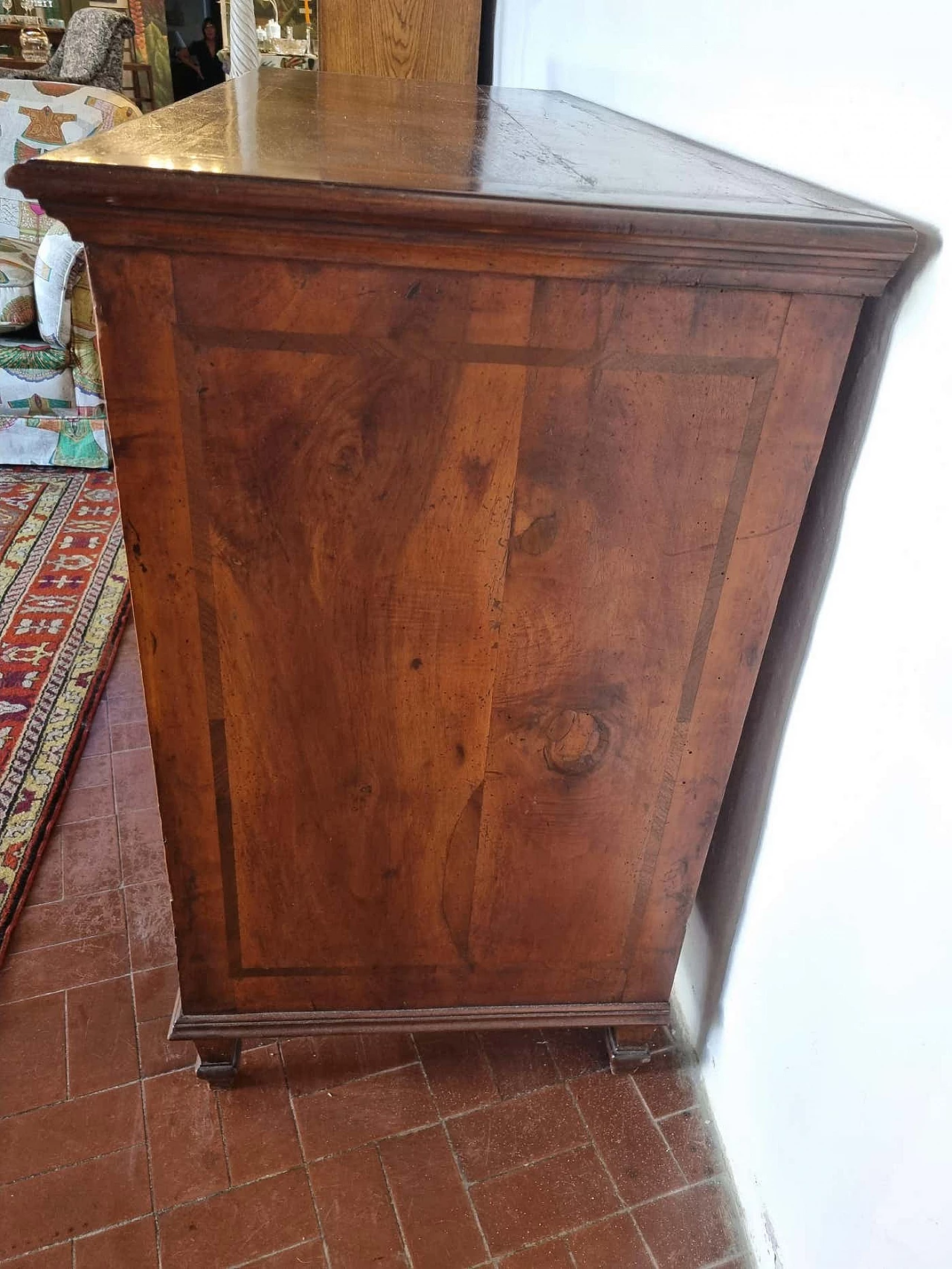 Credenza in noce a due ante e due cassetti, fine '700 7