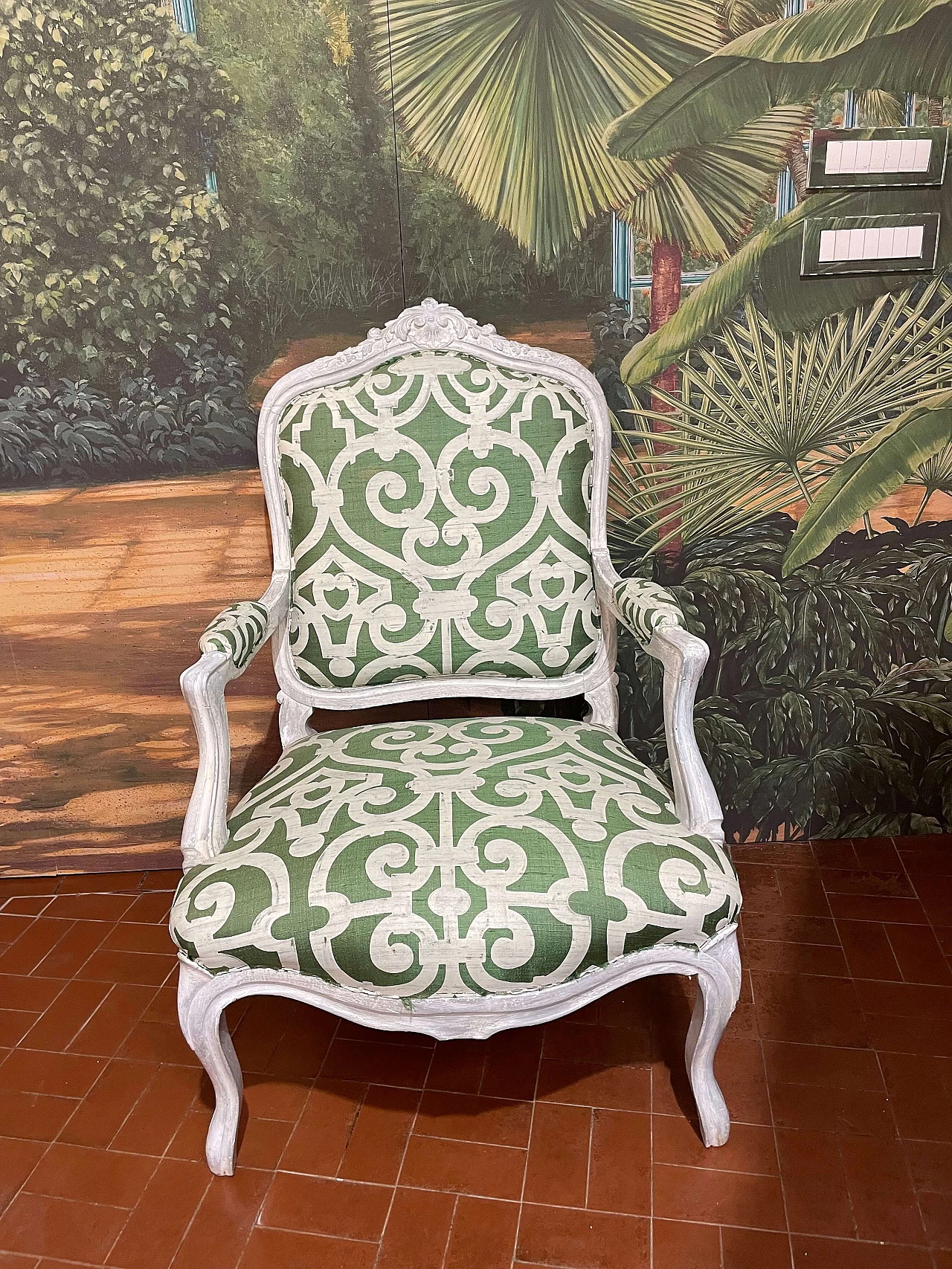 Pair of Rococo-style armchairs in carved walnut and Dedar silk, early 20th century 2