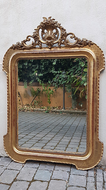 Specchiera a vassoio lombarda in legno dorato con cimasa, '800