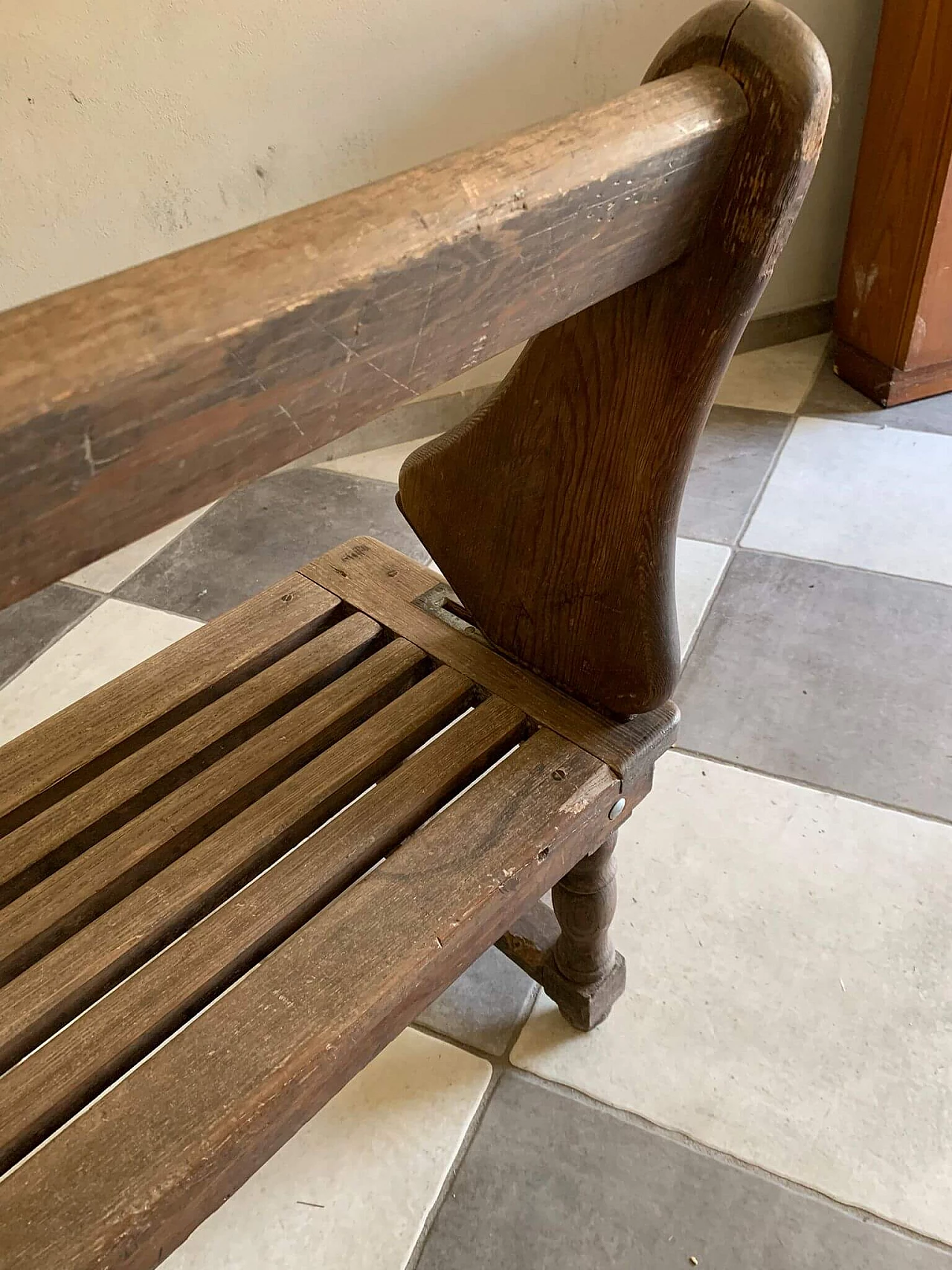 Wooden bench with reclining backrest, early 1900s 3