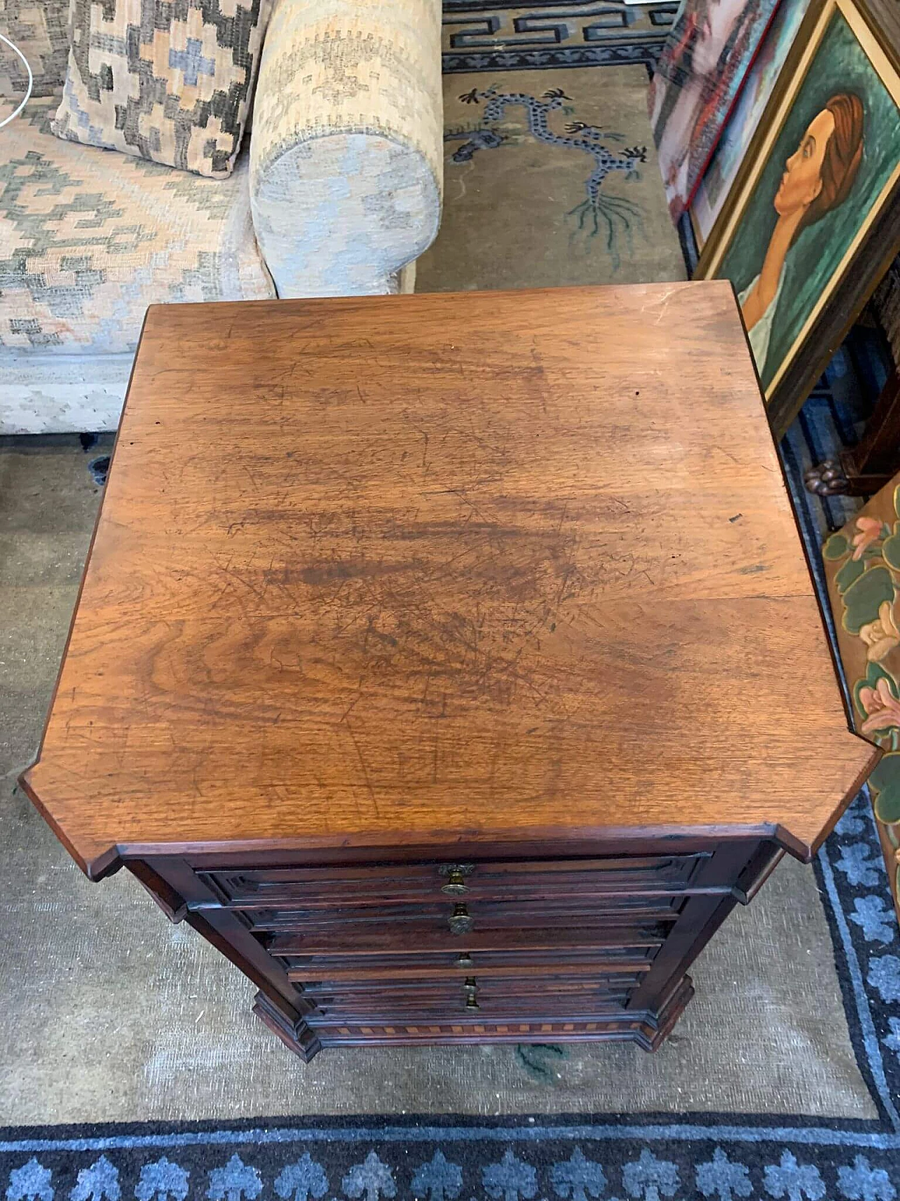 Walnut chest of drawers, late 19th century 4