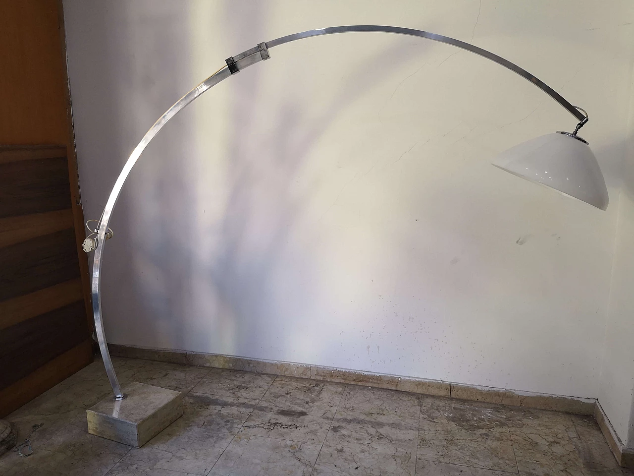 Aluminum and marble extendable arc floor lamp, 1970s 9