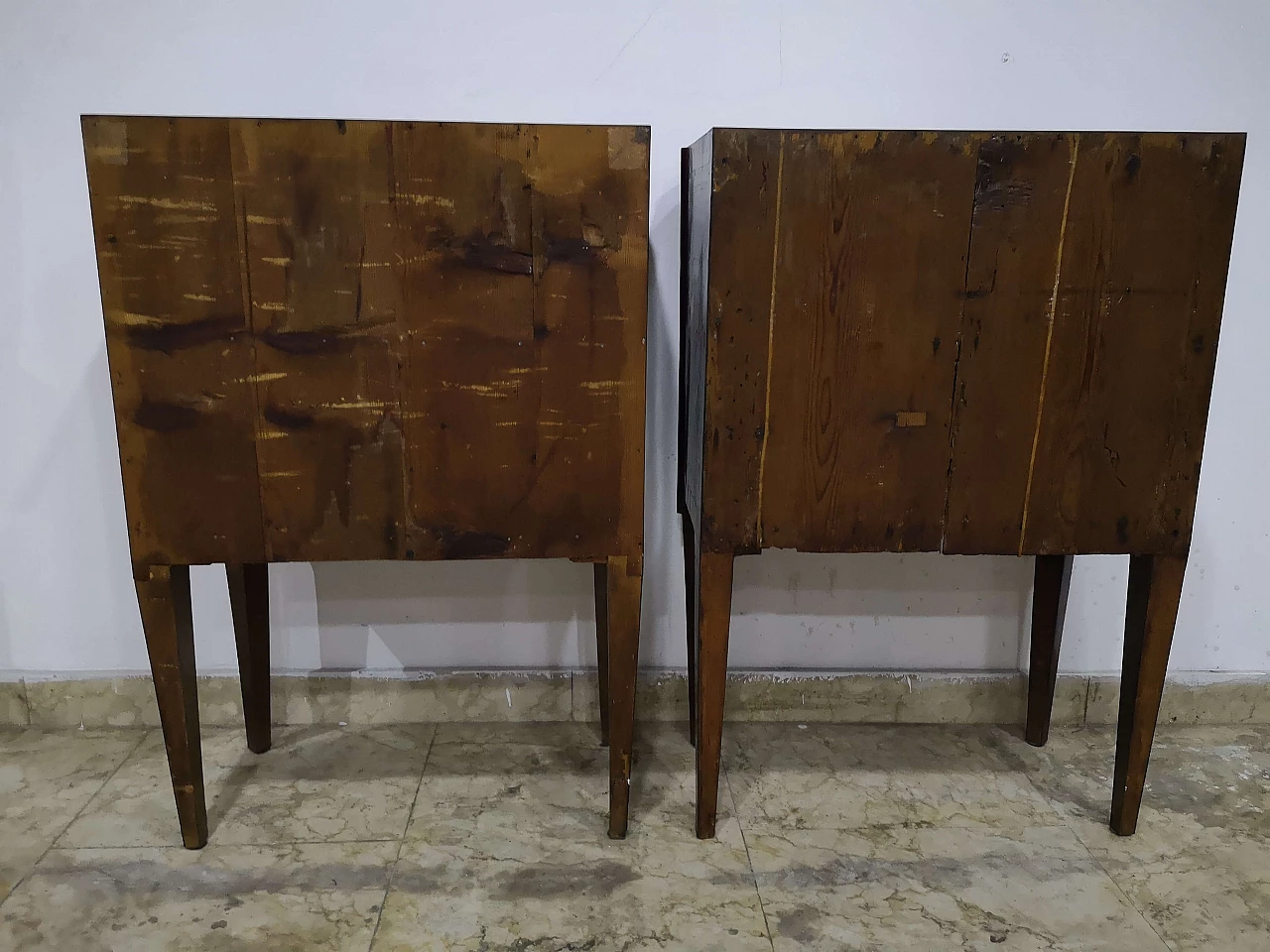 Pair of Louis XVI bedside tables in orange wood, Rio rosewood and occhetted maple, late 18th century 3