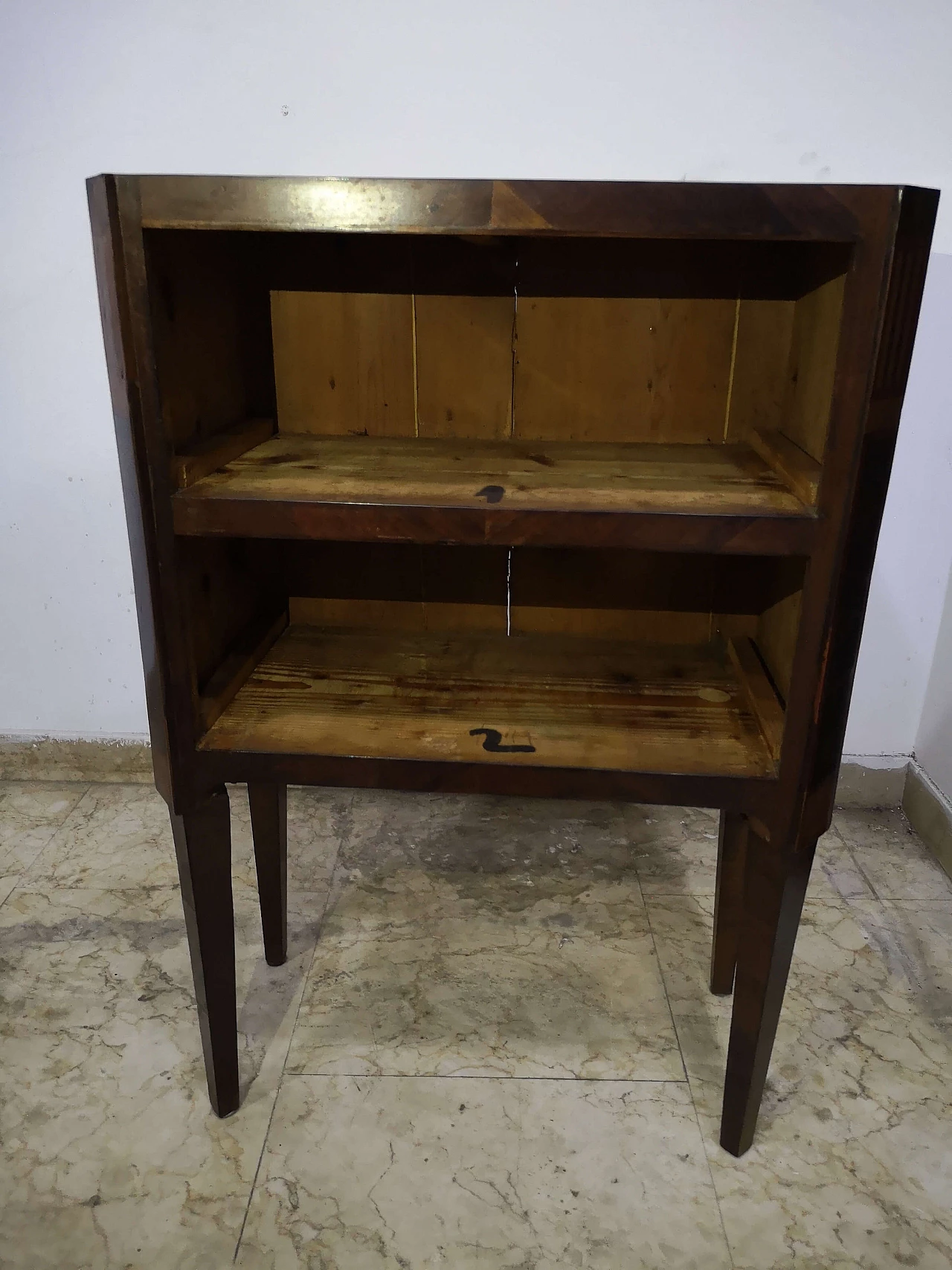 Pair of Louis XVI bedside tables in orange wood, Rio rosewood and occhetted maple, late 18th century 18