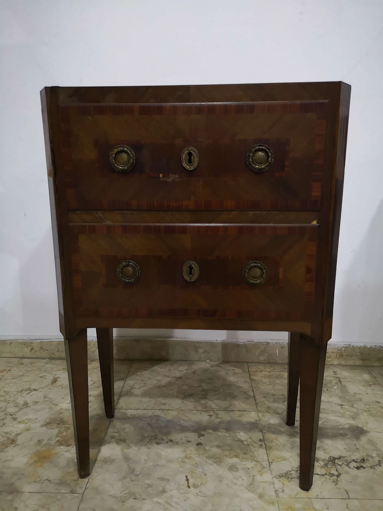 Pair of Louis XVI bedside tables in orange wood, Rio rosewood and occhetted maple, late 18th century 26