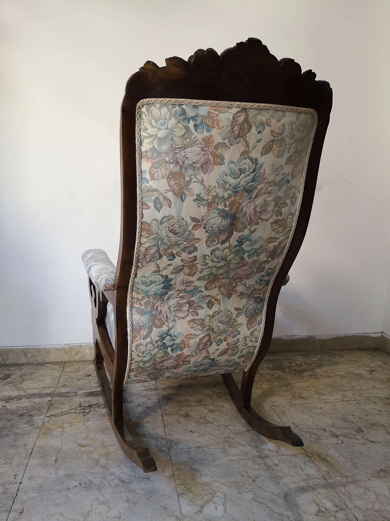 Louis Philippe walnut rocking armchair, 19th century 7