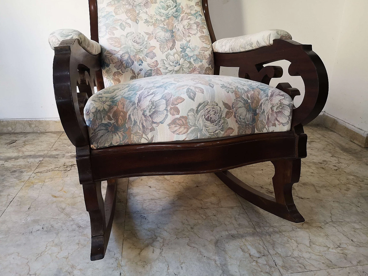 Louis Philippe walnut rocking armchair, 19th century 17