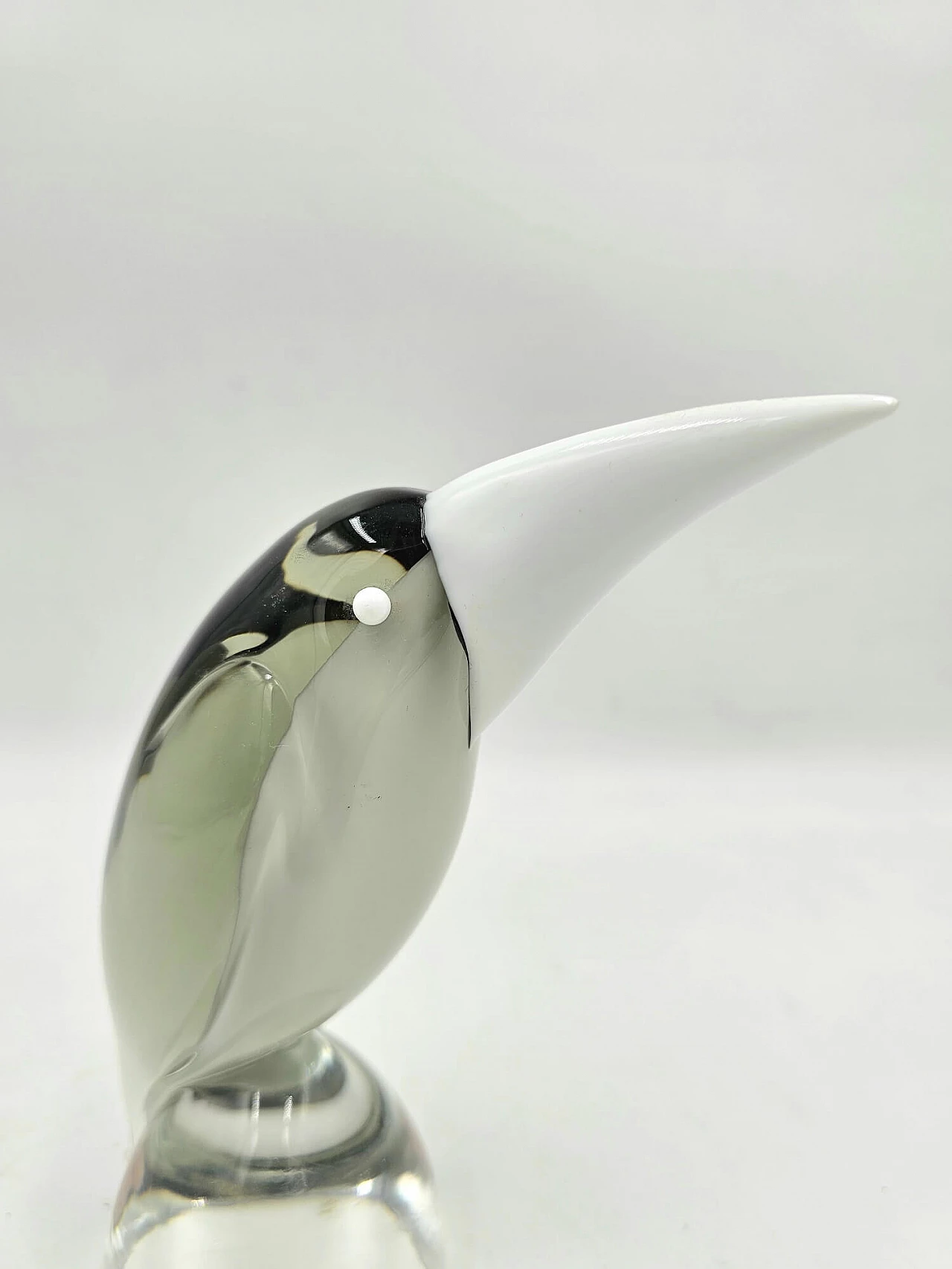 Gral glass sculpture of a toucan by Livio Seguso, 1970s 1