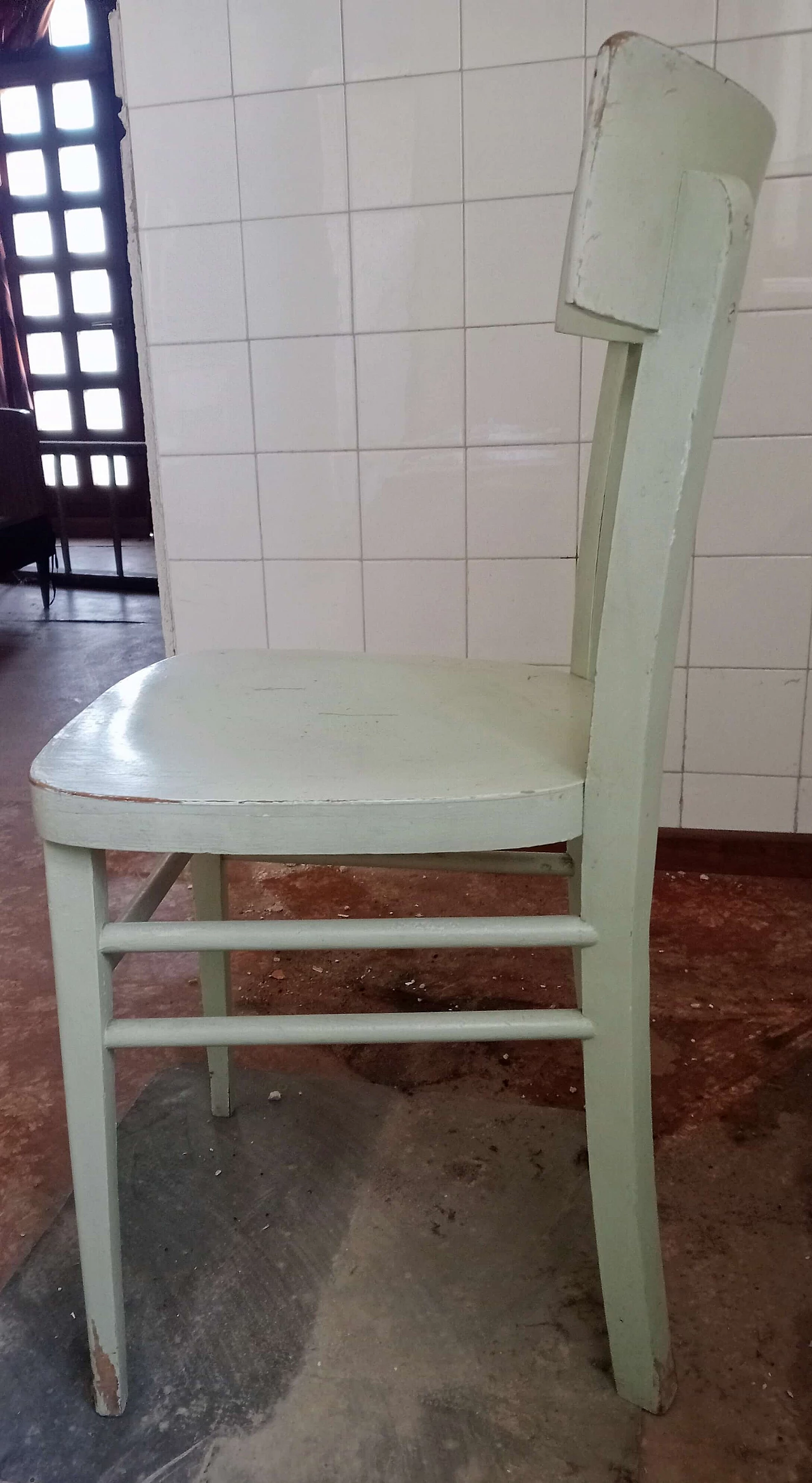 4 Chairs and table in wood and formica, 1960s 2