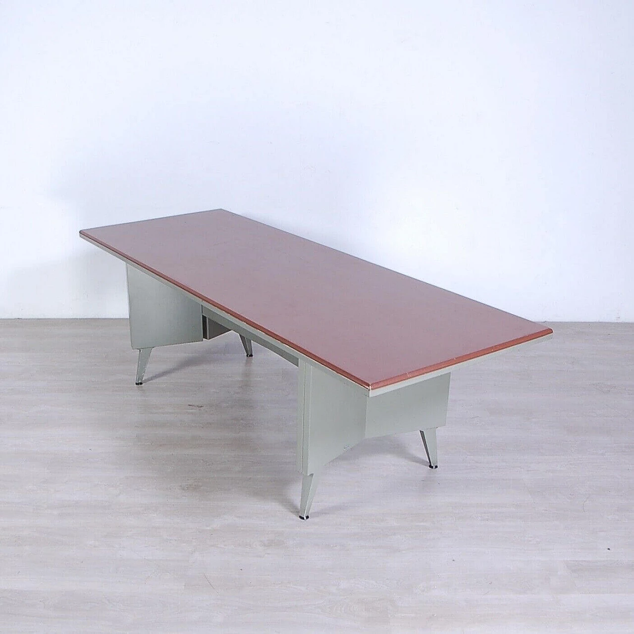 Gray enameled iron and brown skai desk, 1970s 9