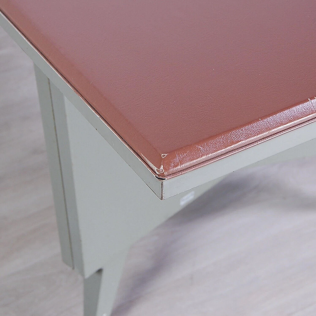 Gray enameled iron and brown skai desk, 1970s 10