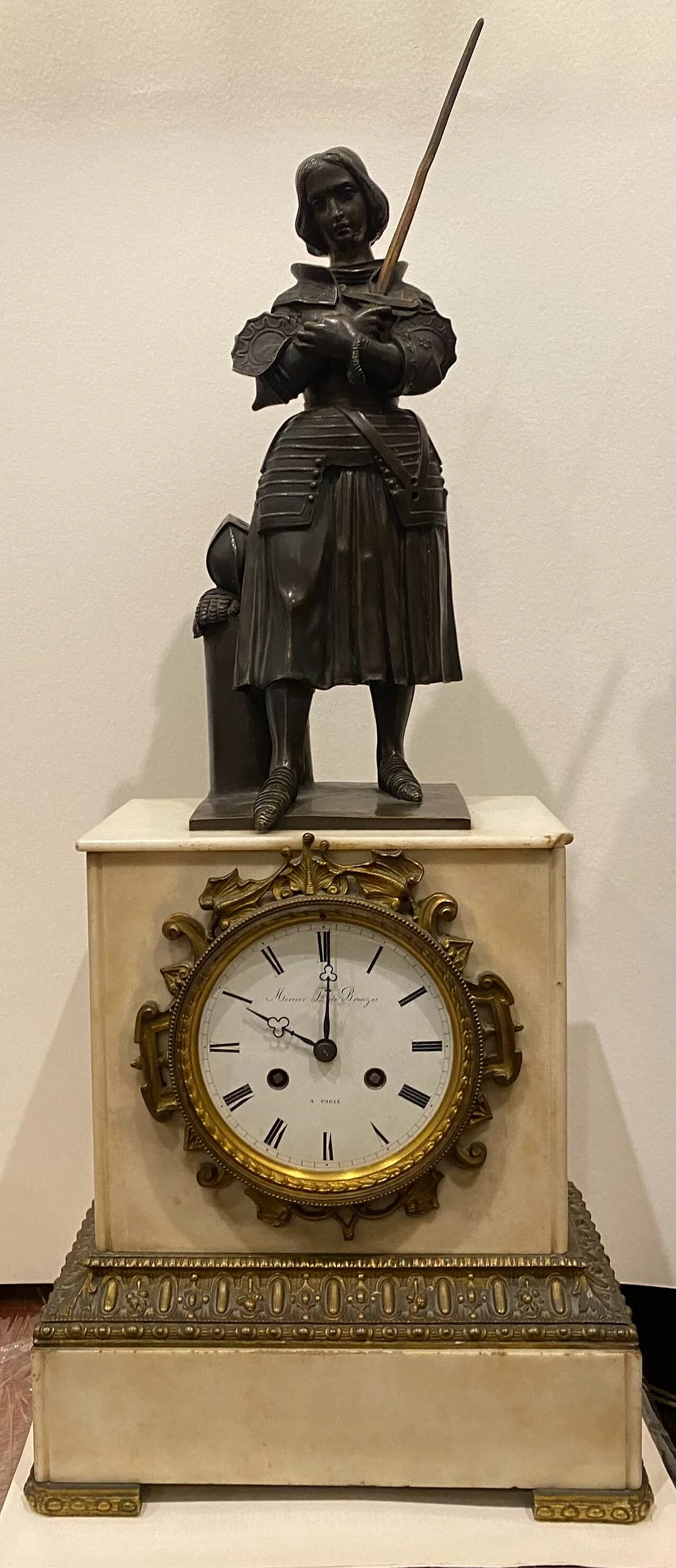 Alabaster and bronze clock with sculpture of Joan of Arc, early 20th century 2