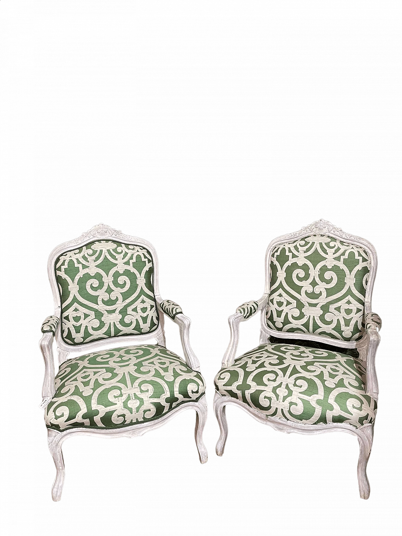 Pair of Rococo-style armchairs in carved walnut and Dedar silk, early 20th century 8