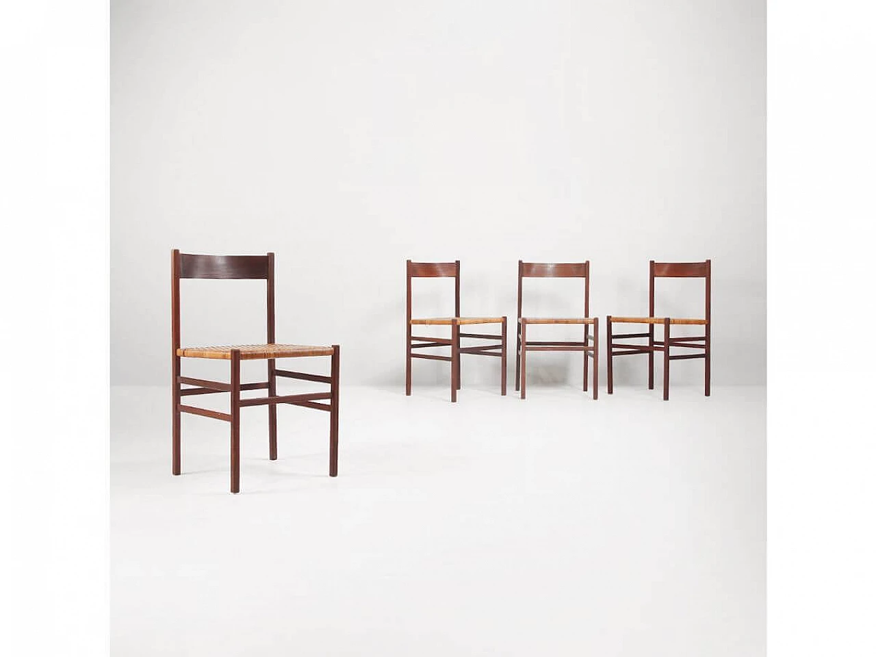 4 Chairs in wood and Vienna straw, 1960s 2