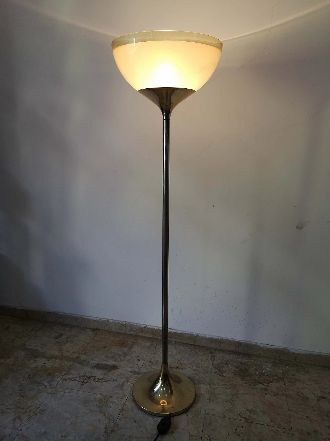 Brass floor lamp by Franco Bresciani for Guzzini, 1970s 6