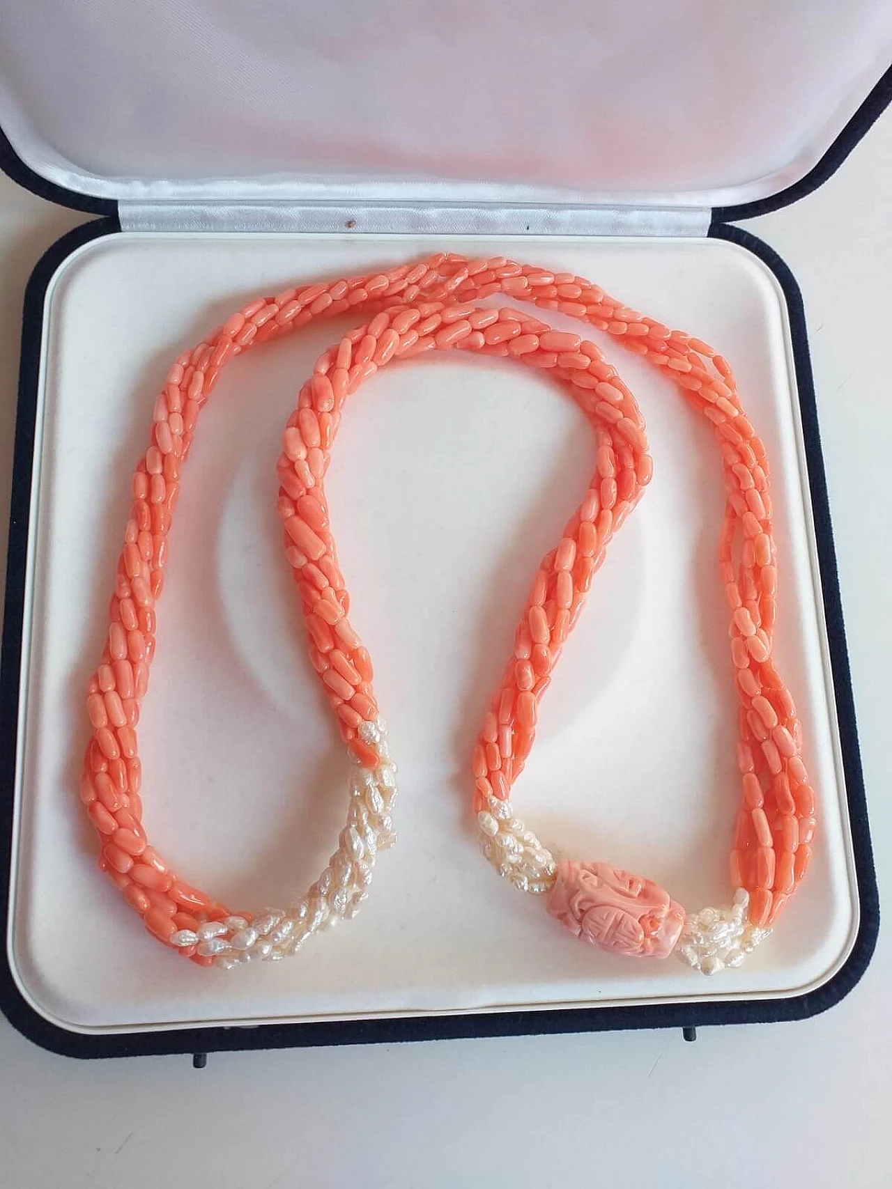 Japanese pink coral and river pearl necklace, 1970s 1