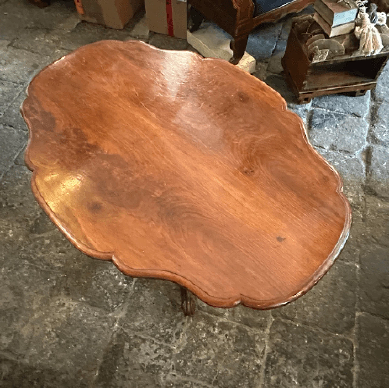 Sicilian Louis Philippe mahogany table, late 19th century 11