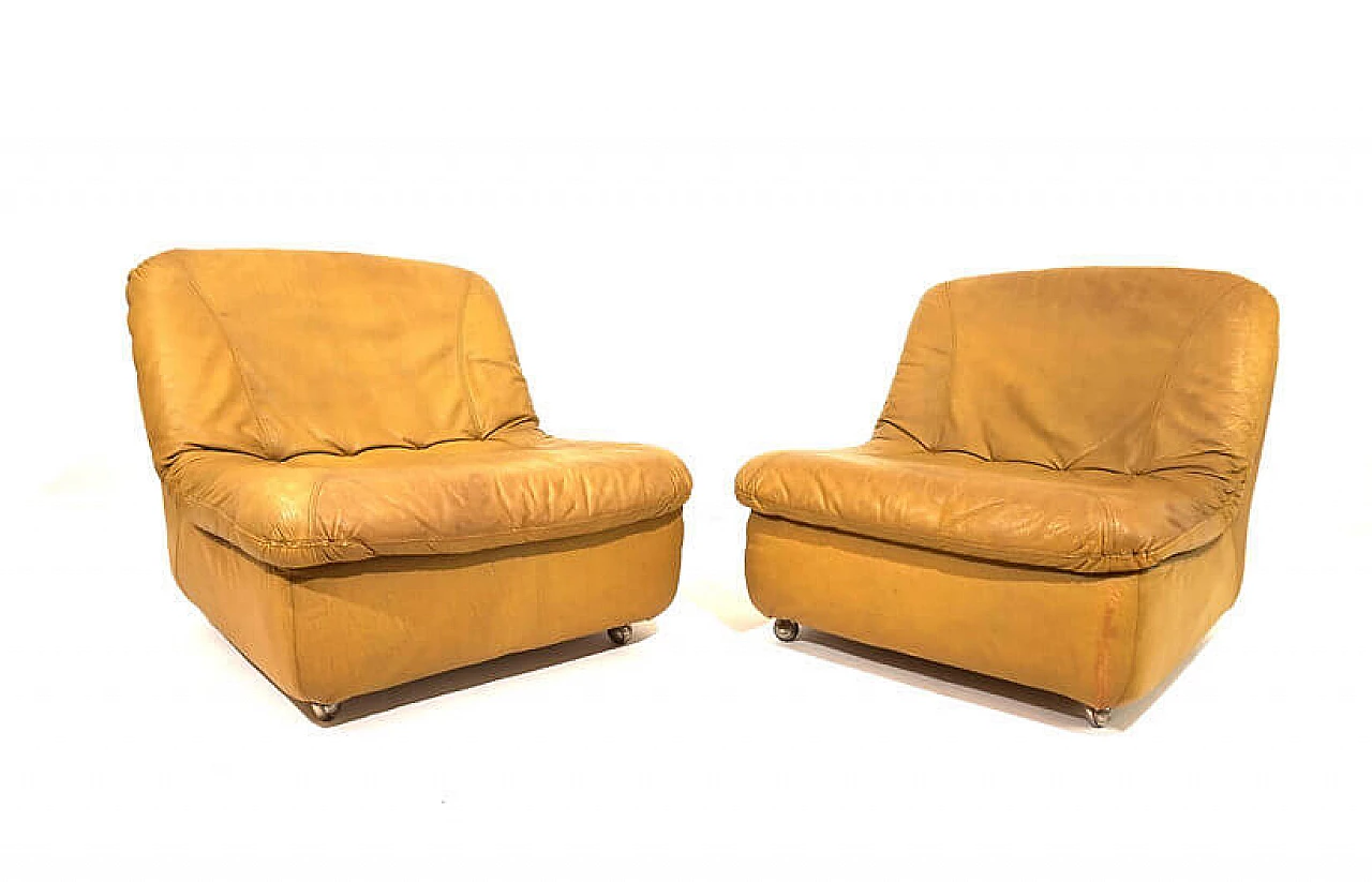 Pair of leather armchairs by Dreipunkt International, 1970s 11