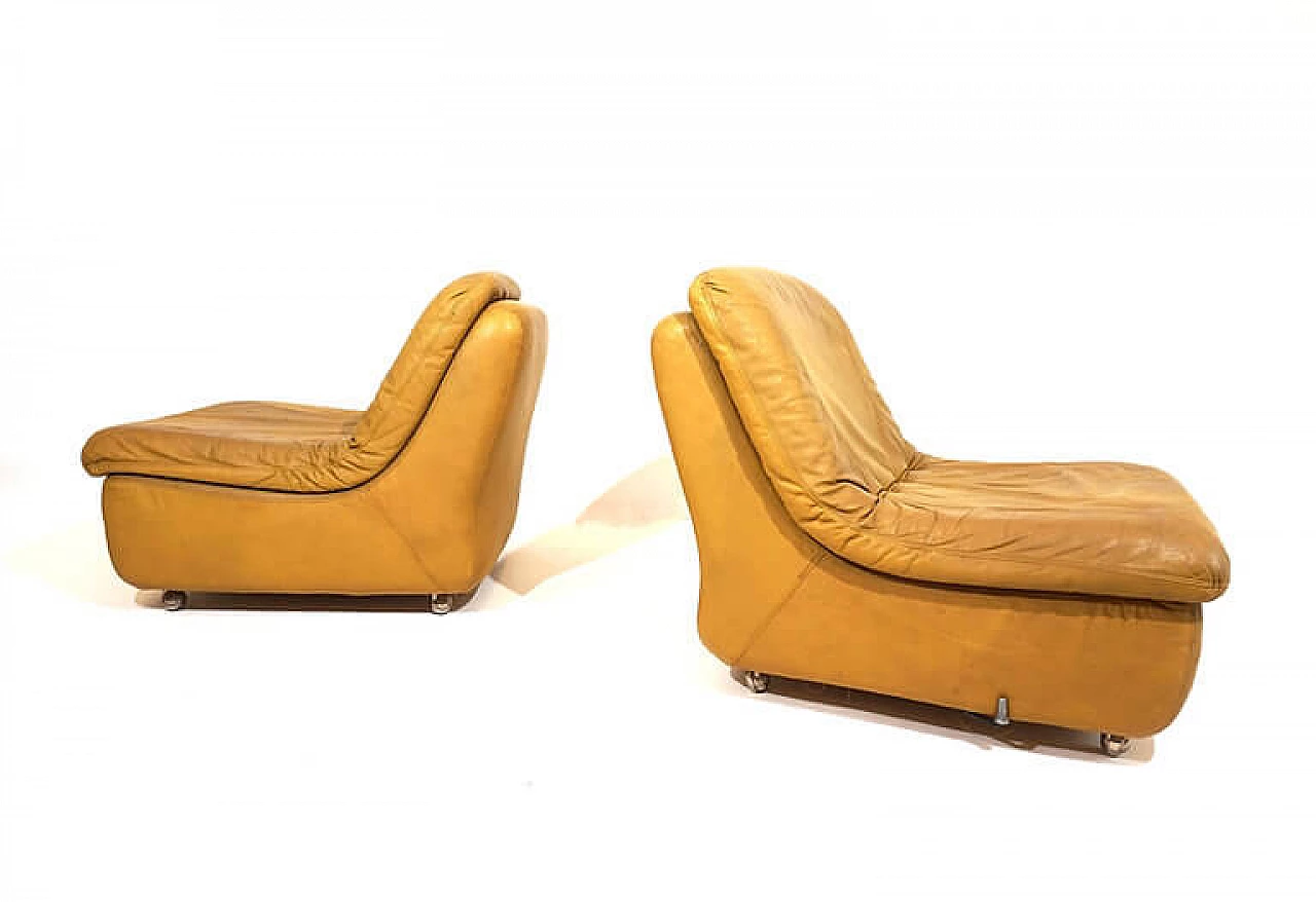 Pair of leather armchairs by Dreipunkt International, 1970s 14