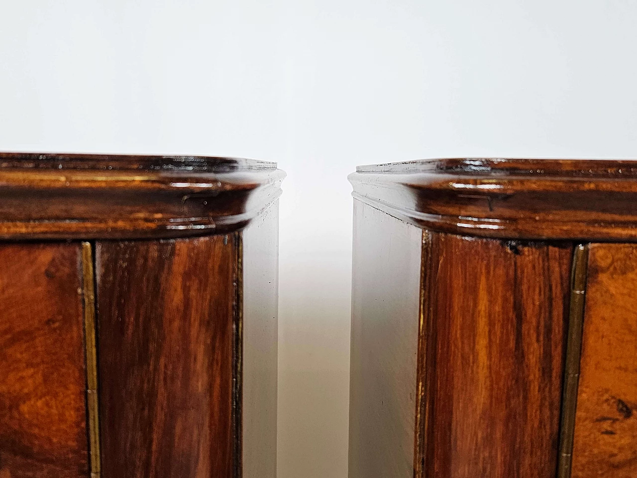 Pair of walnut bedside tables with brass handles and wavy legs, 1950s 11