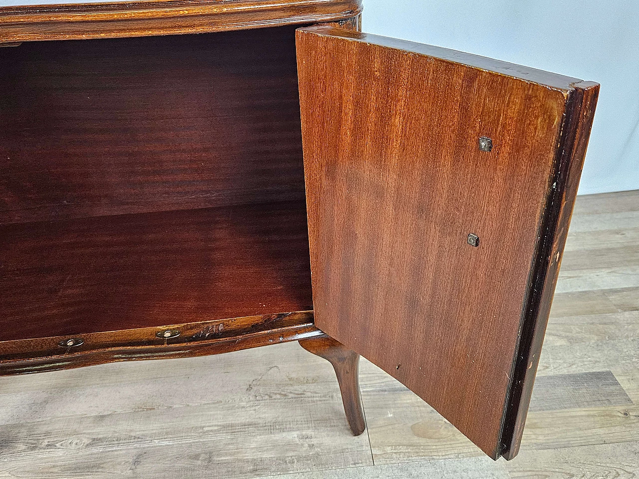 Pair of walnut bedside tables with brass handles and wavy legs, 1950s 35