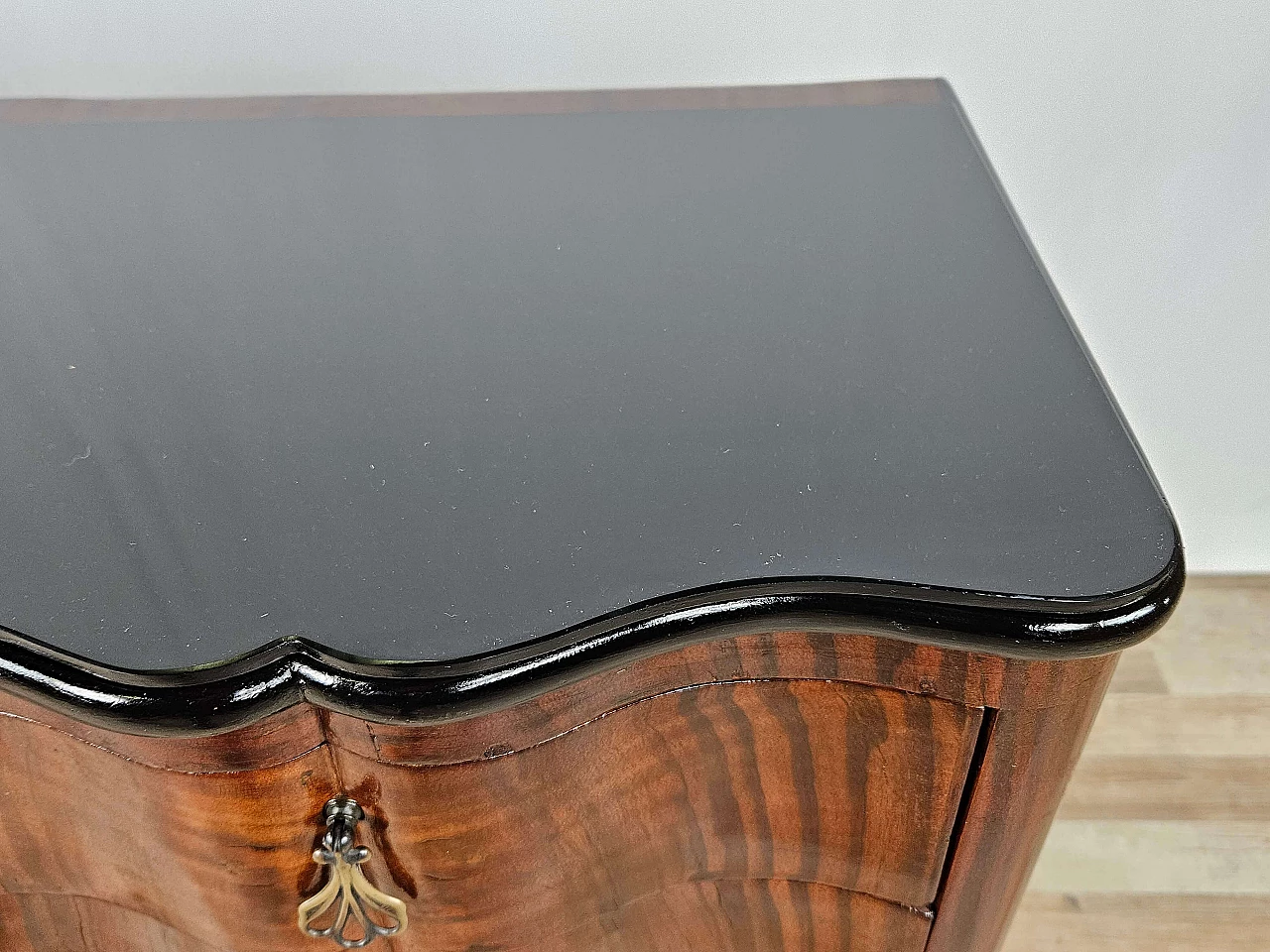 Pair of mahogany and ebony bedside tables with black glass top, 1950s 13