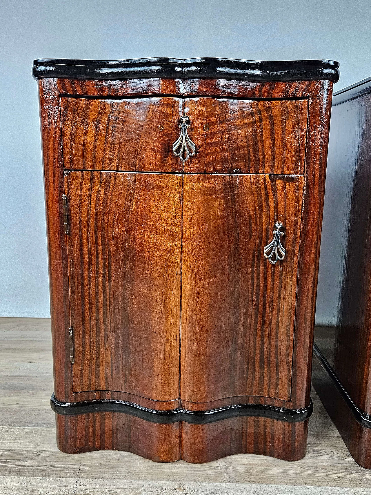 Pair of mahogany and ebony bedside tables with black glass top, 1950s 27