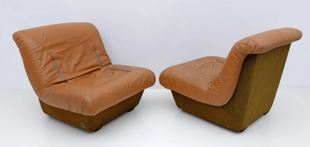 Pair of leather and fiberglass armchairs by Lev & Lev, 1970s 3