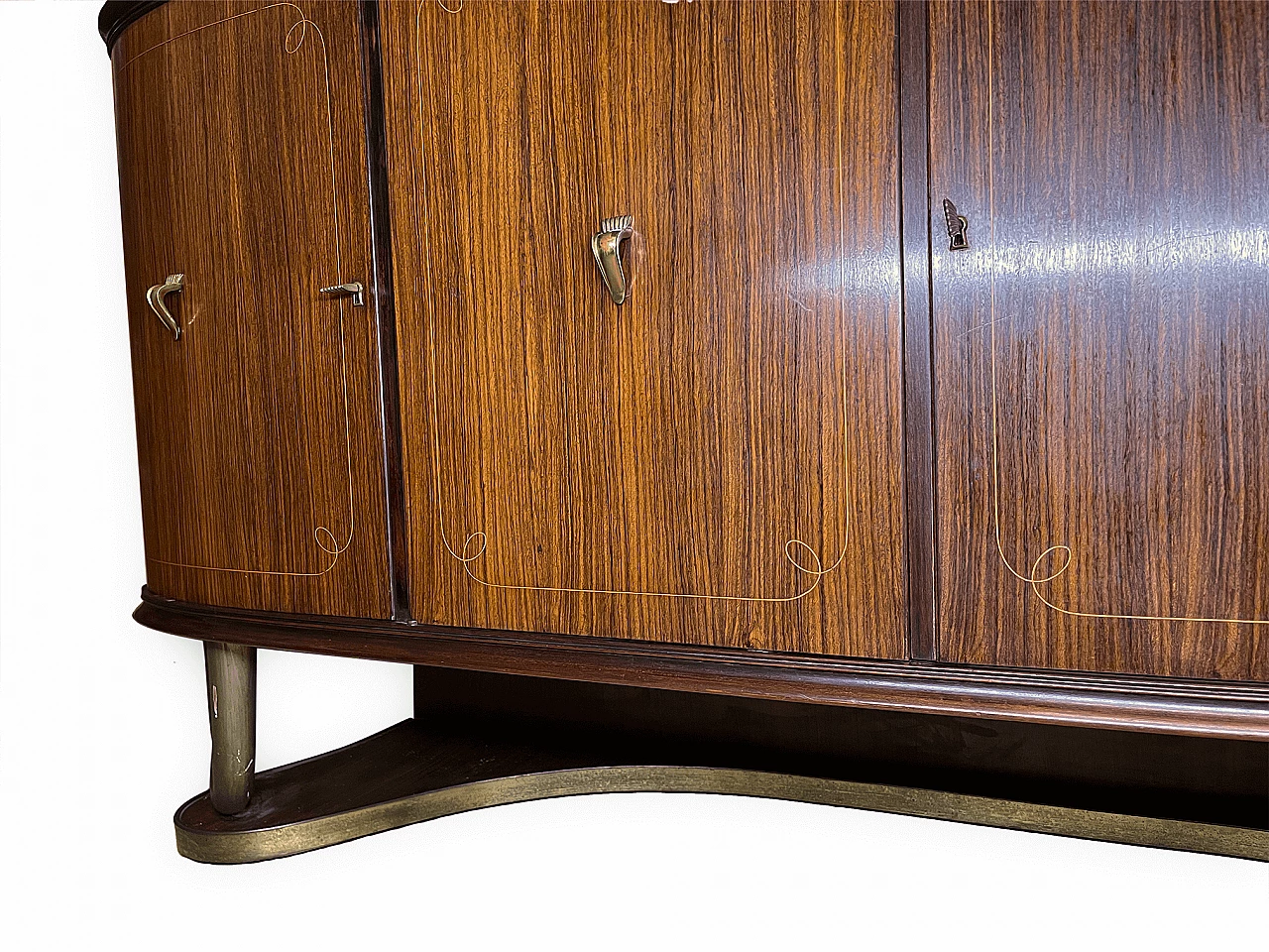 Mahogany, wood, brass and glass sideboard in the style of Paolo Buffa, 1950s 31