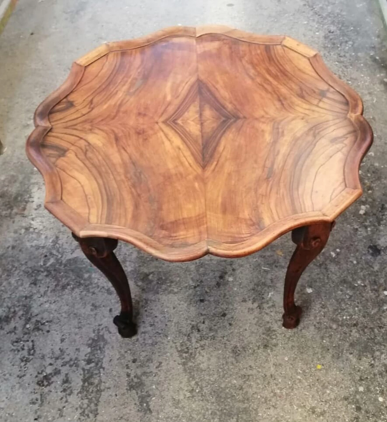 Olive and maple coffee table, mid-19th century 1