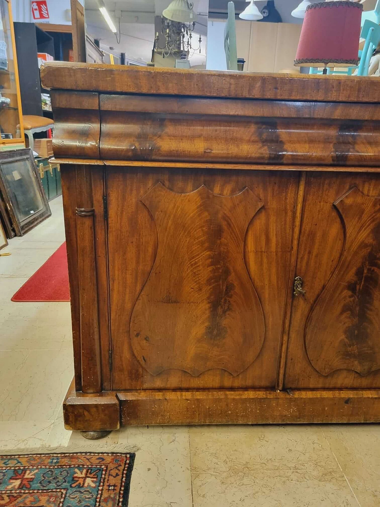 Mahogany feather sideboard, 1850 3