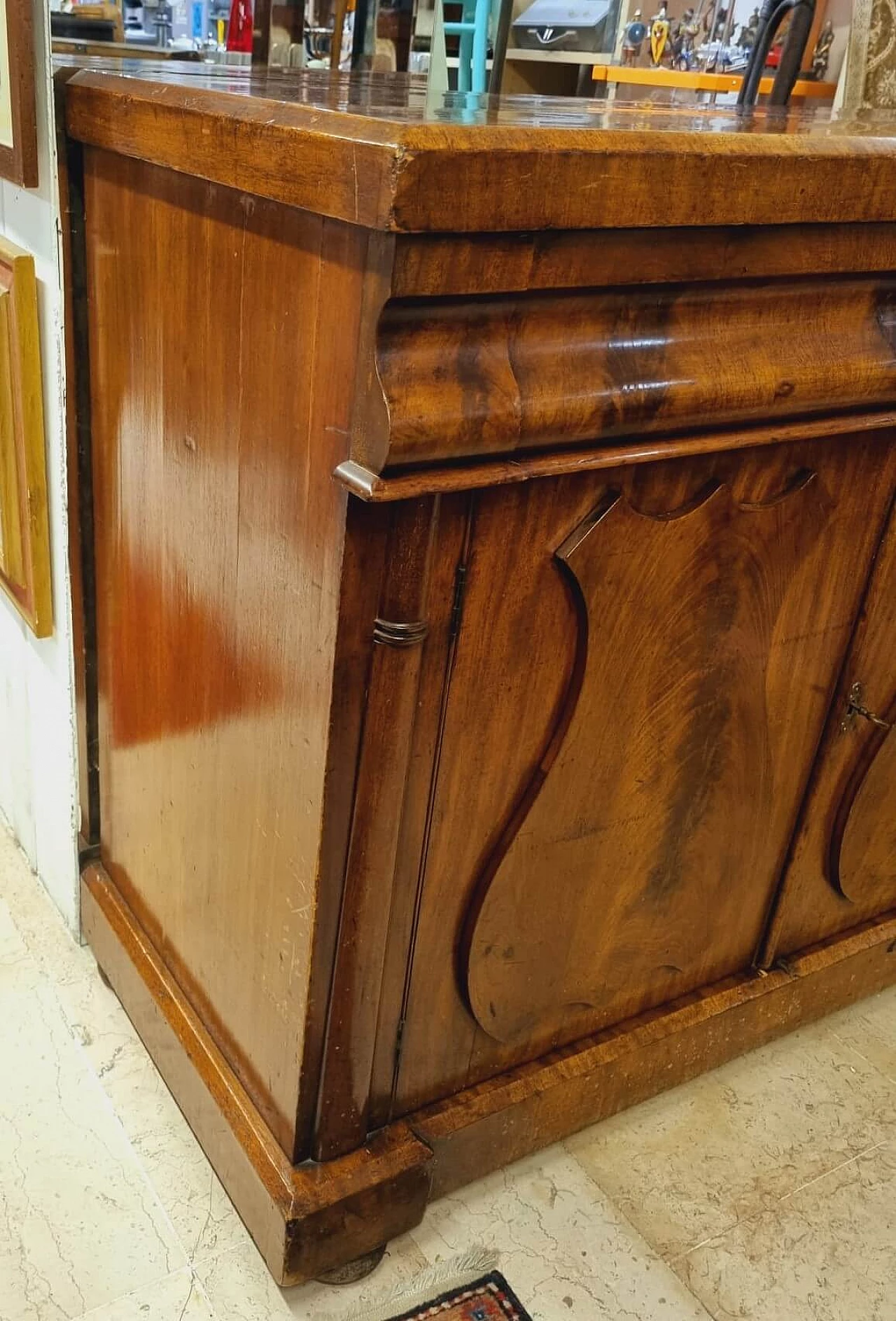 Mahogany feather sideboard, 1850 7