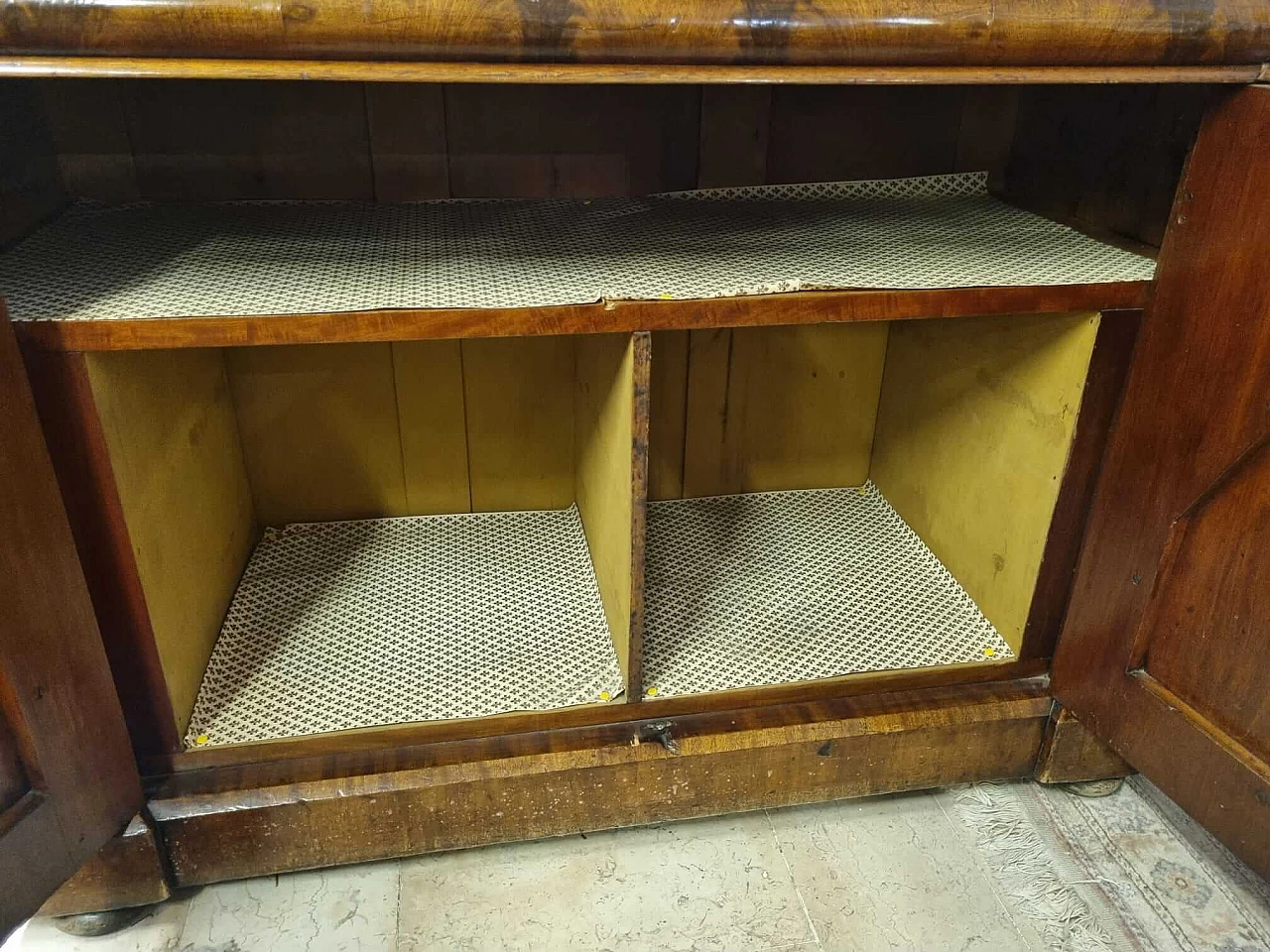 Mahogany feather sideboard, 1850 8