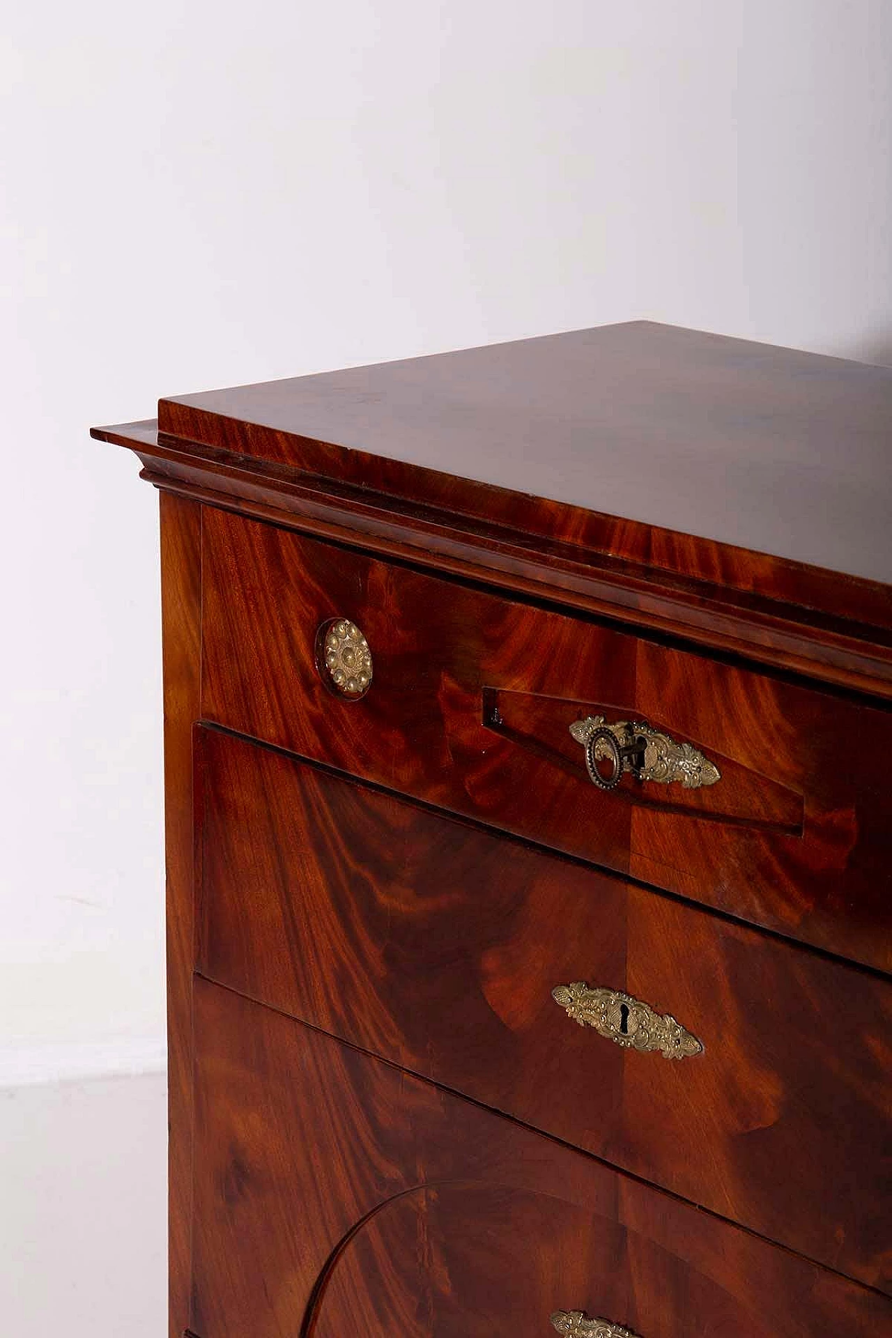 Biedermeier mahogany chest of drawers with folding front, 1830 8