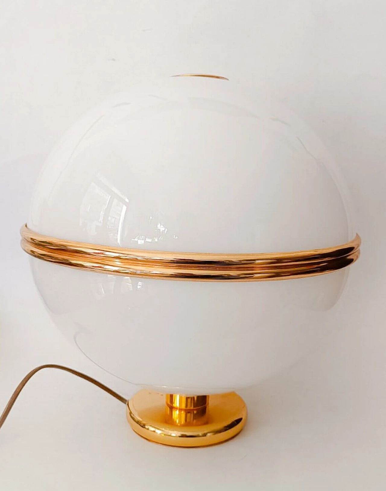 Spherical white and gilded plastic table lamp, 1970s 1