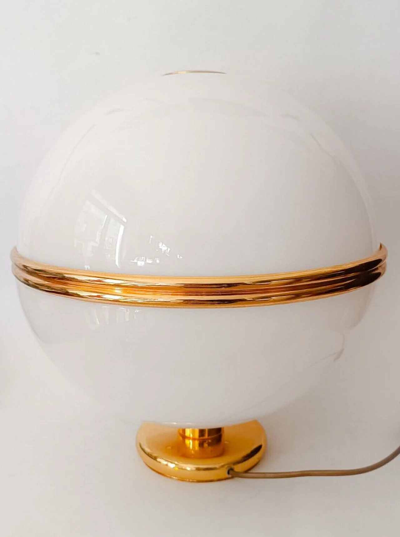 Spherical white and gilded plastic table lamp, 1970s 8