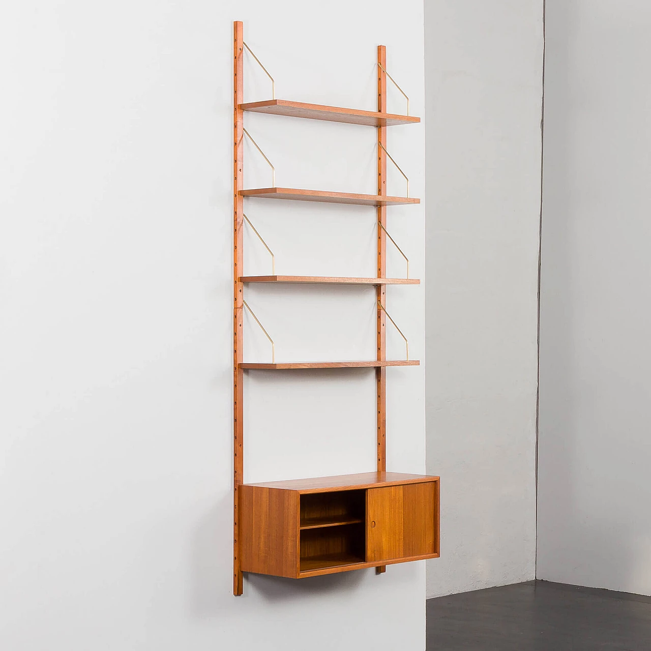 Hanging teak bookcase in the style of Poul Cadovius, 1970s 5