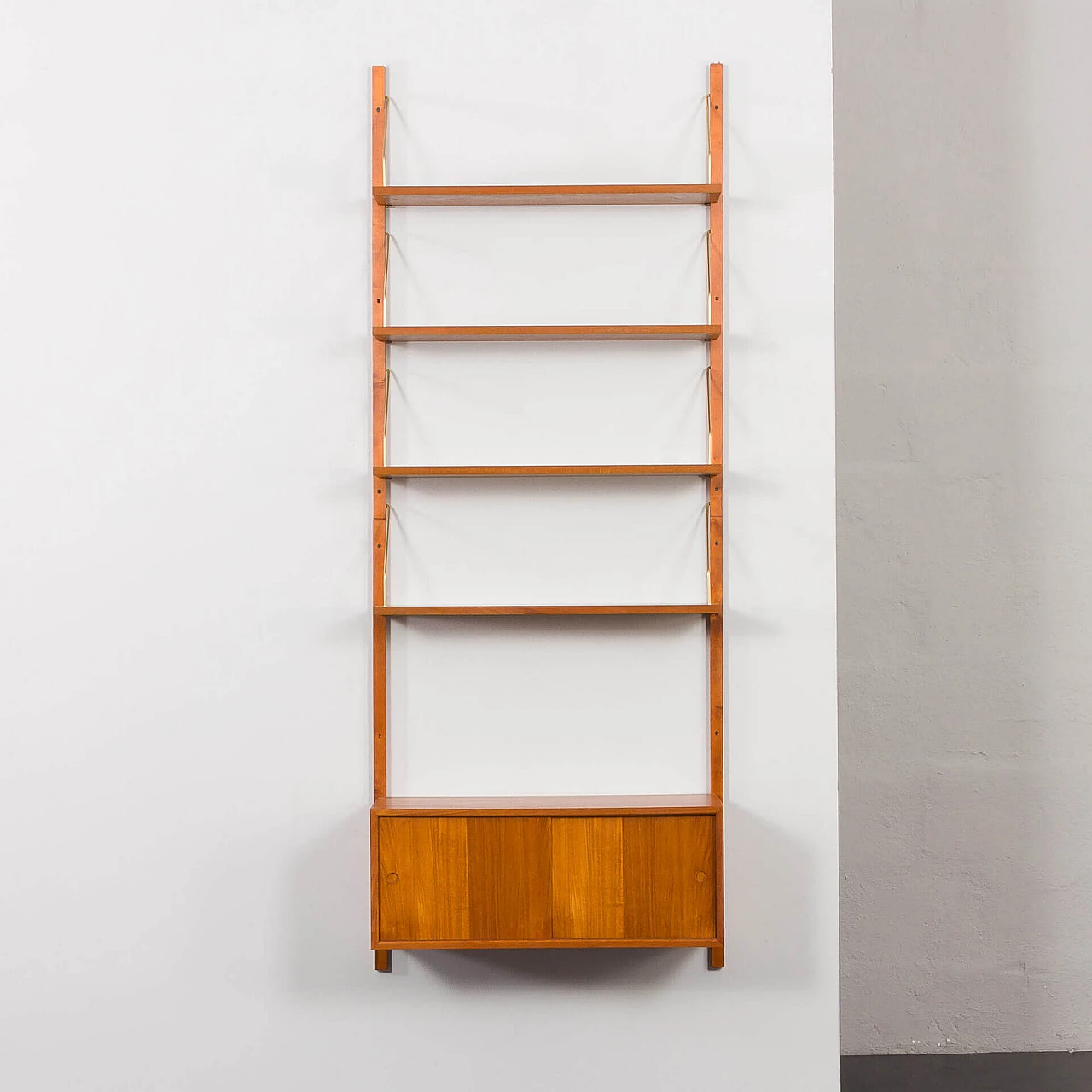 Hanging teak bookcase in the style of Poul Cadovius, 1970s 9