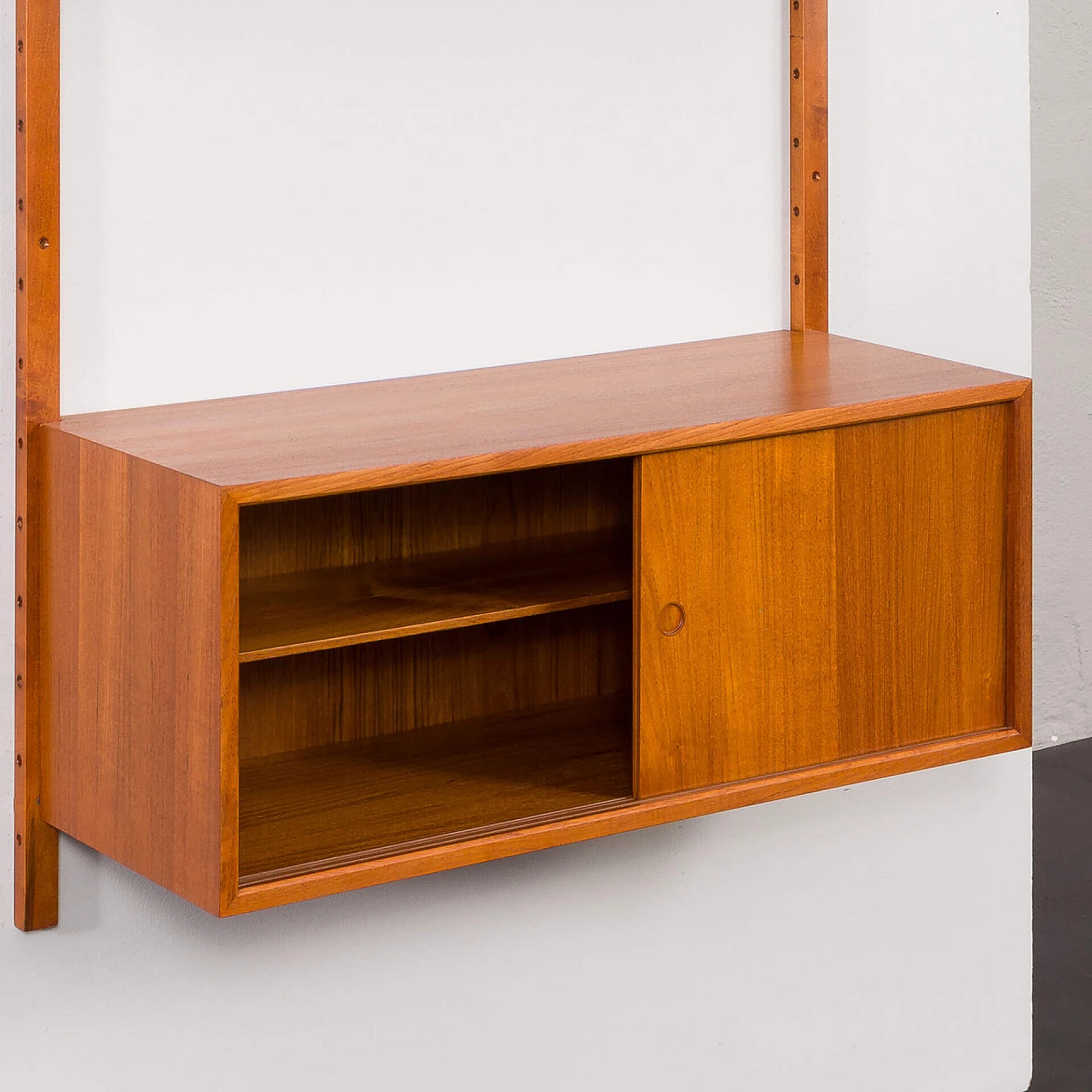 Hanging teak bookcase in the style of Poul Cadovius, 1970s 11