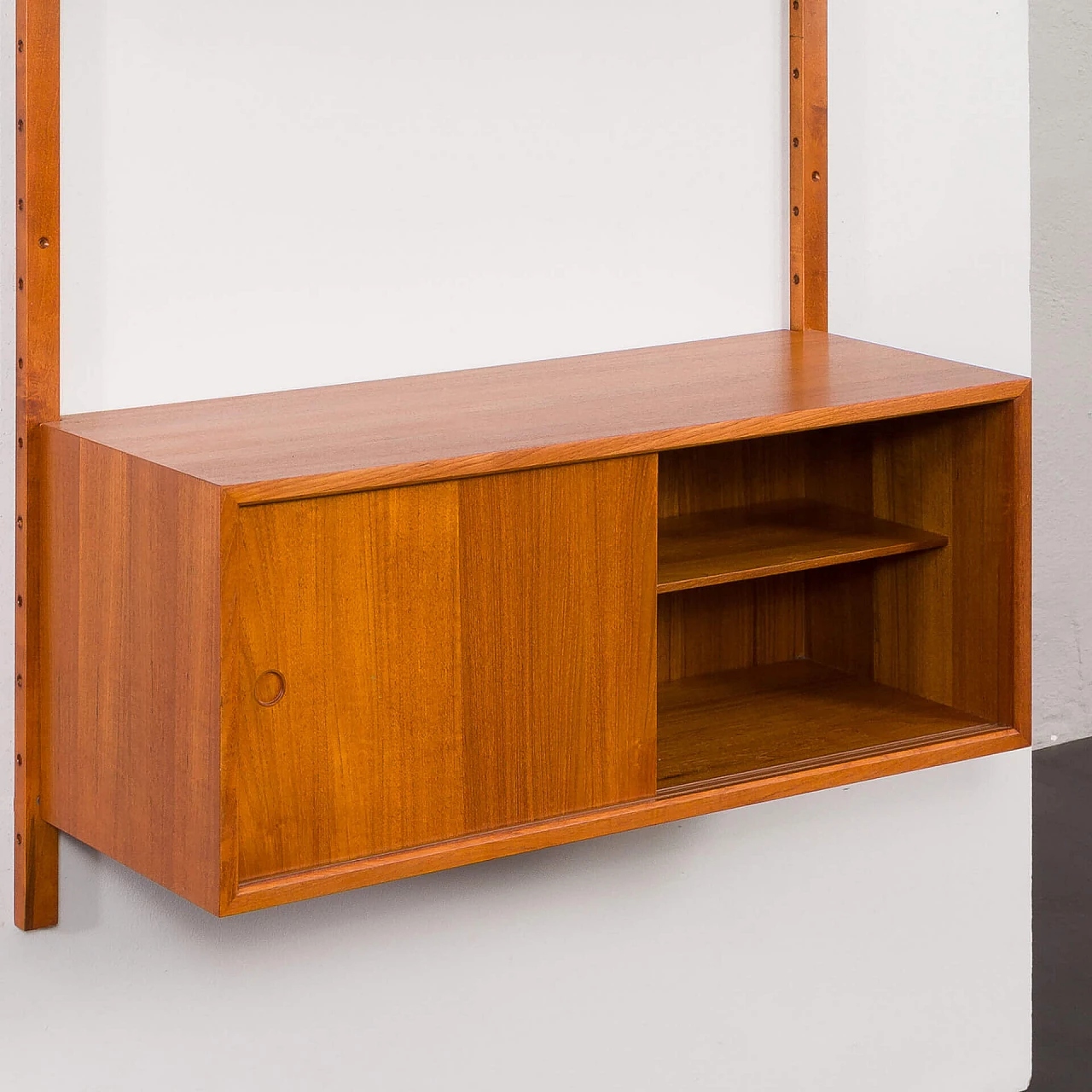 Hanging teak bookcase in the style of Poul Cadovius, 1970s 12