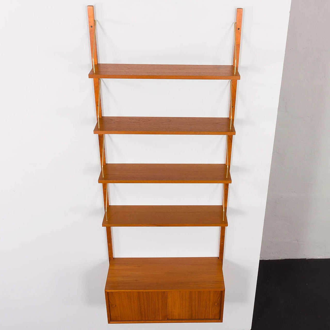 Hanging teak bookcase in the style of Poul Cadovius, 1970s 17