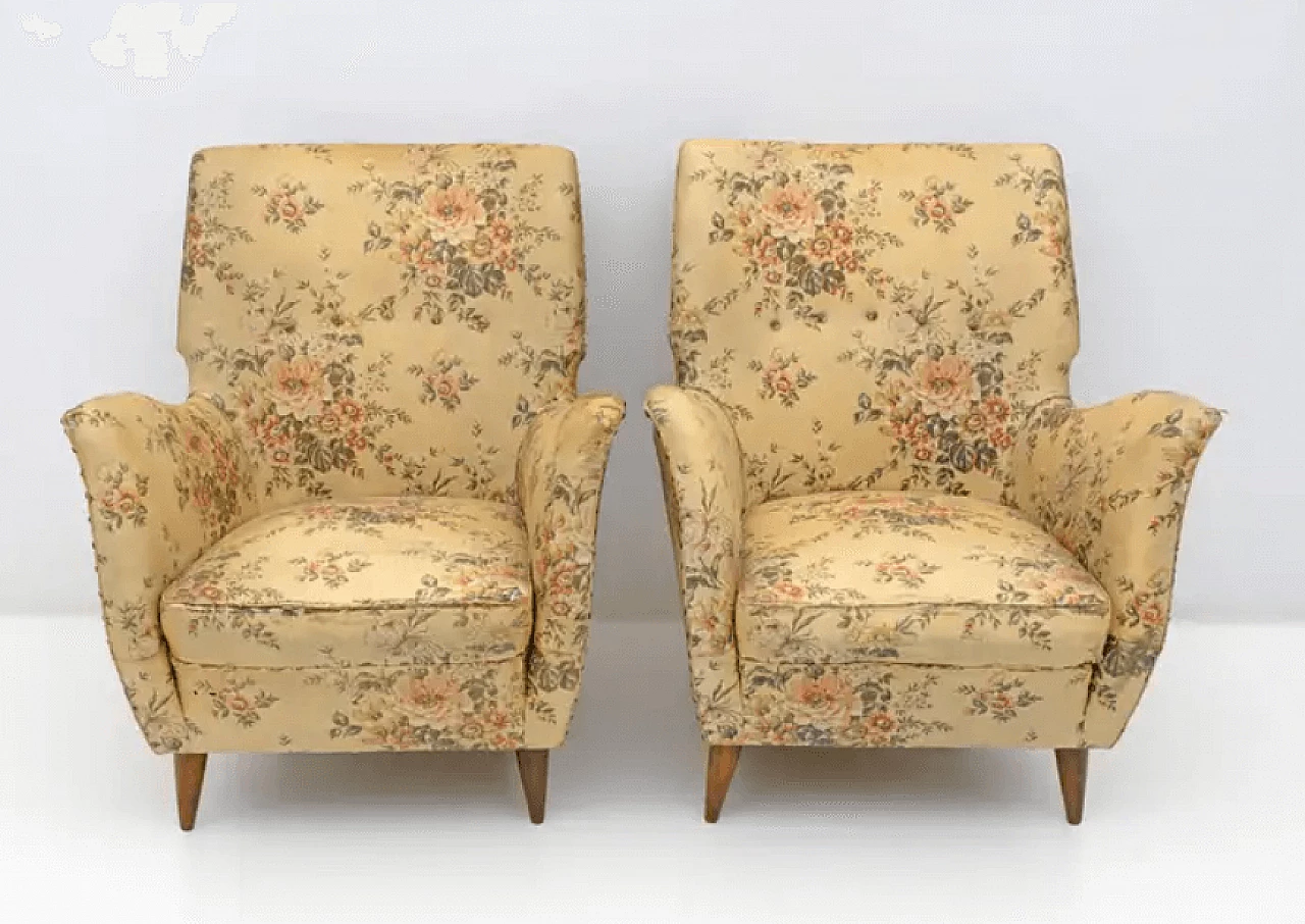 Pair of armchairs attributed to Gio Ponti by Isa, 1950s 2