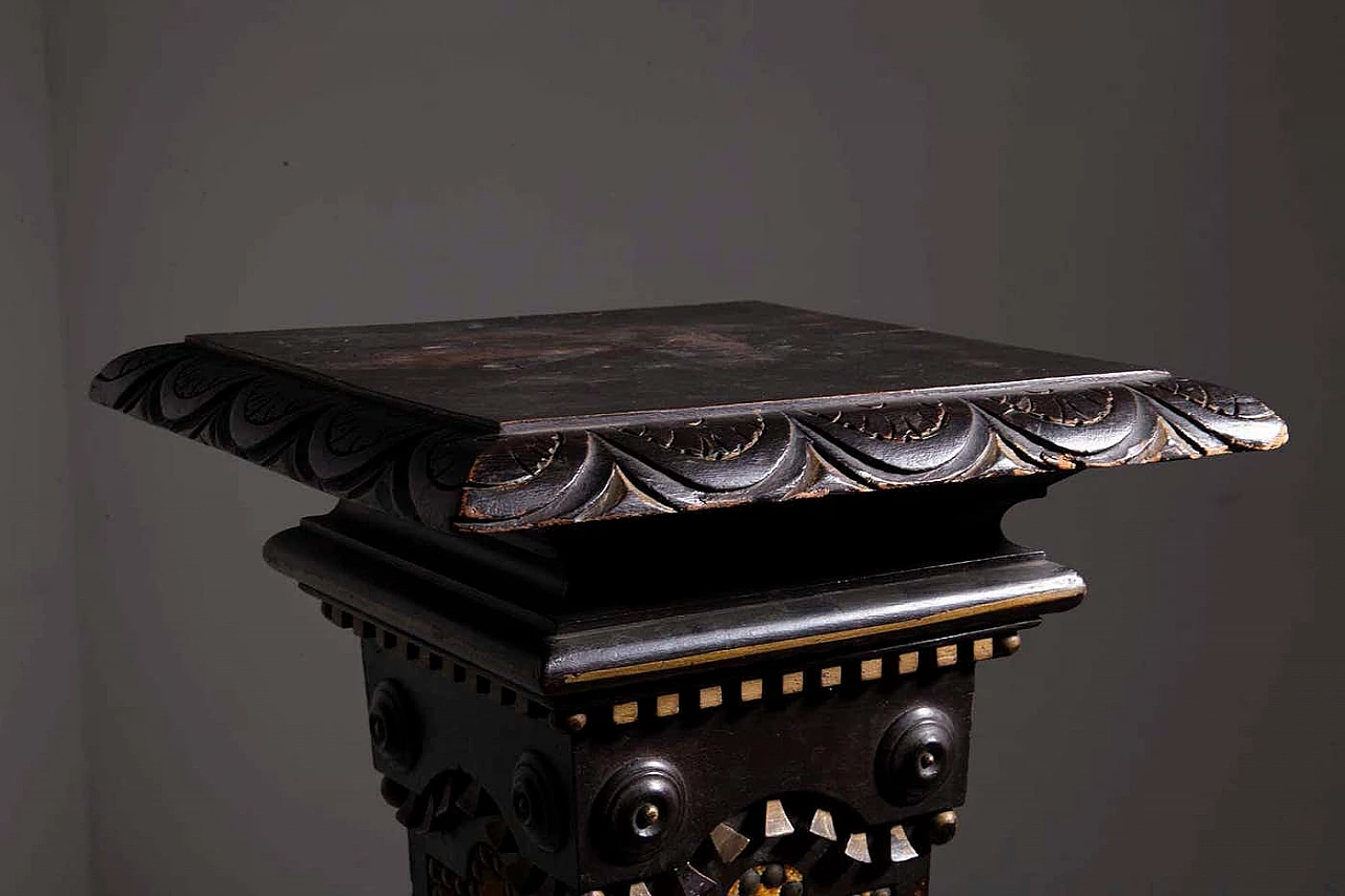 Pedestal in wood and velvet attributed to Carlo Bugatti, 1920s 8