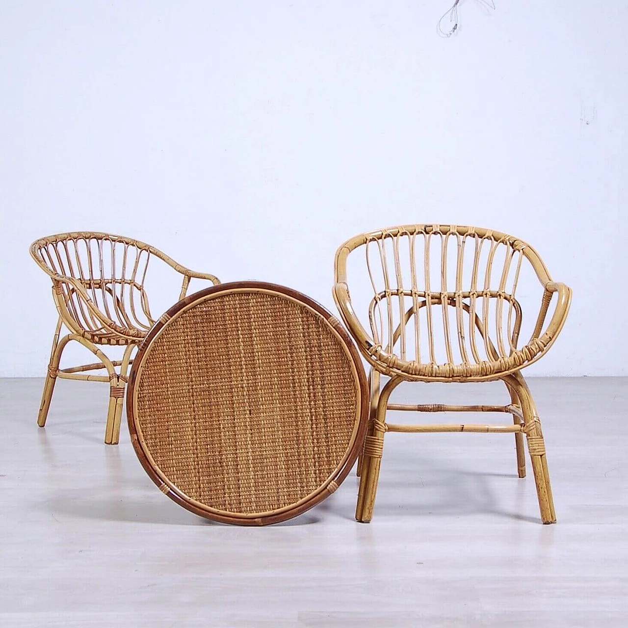 Pair of armchairs and small round table in bamboo and rattan, 1960s 9