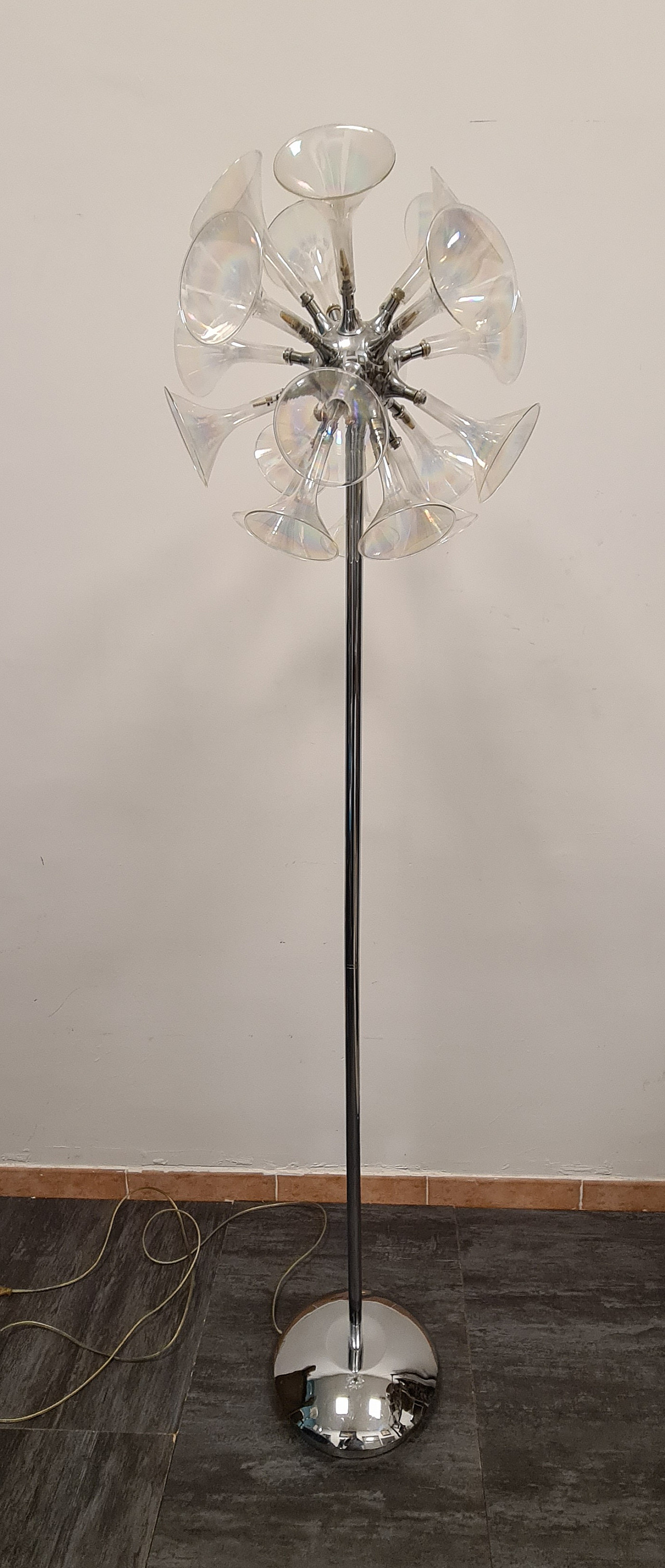 Sputnik metal and glass floor lamp, 1960s | intOndo